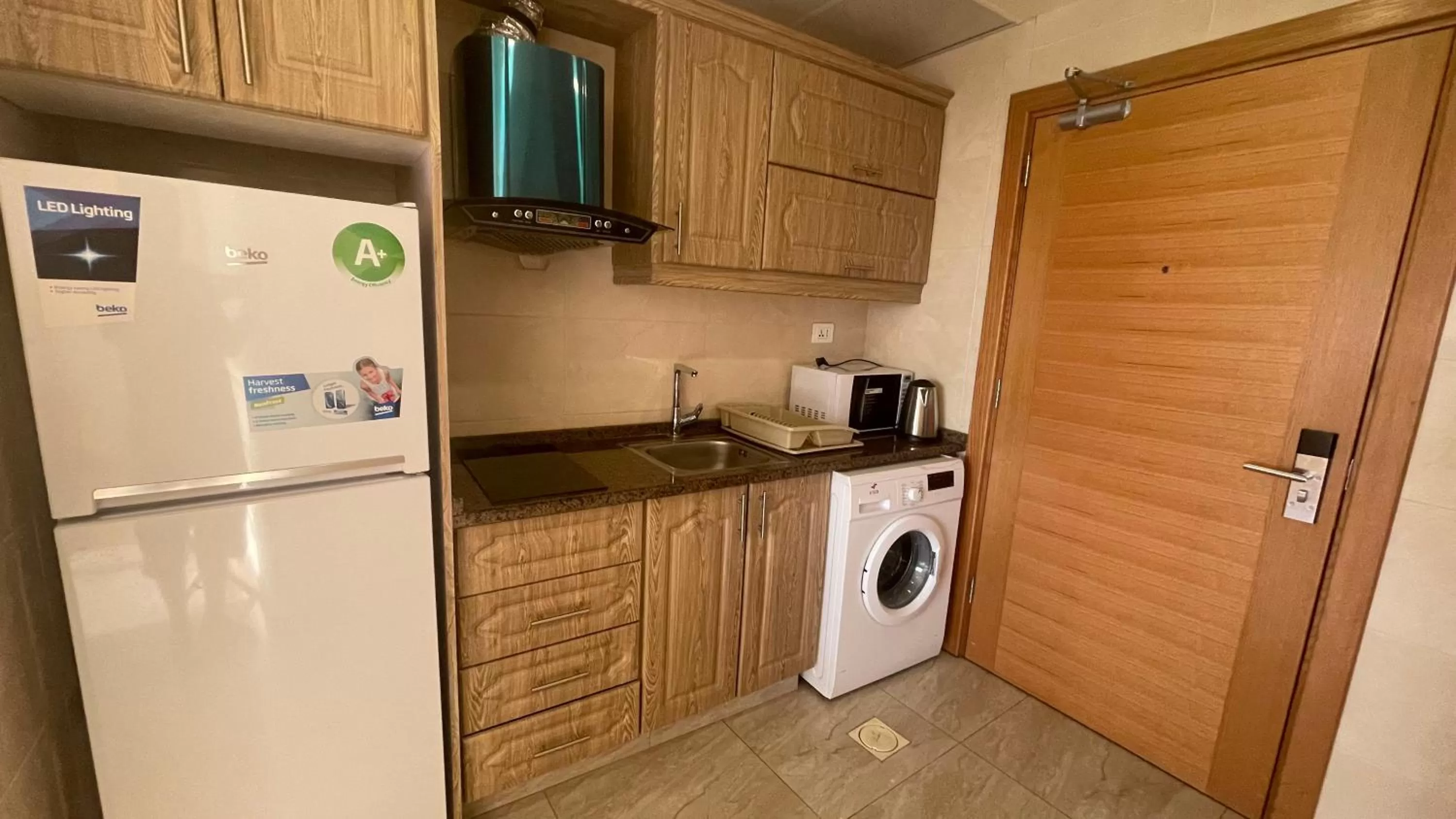 Kitchen or kitchenette, Kitchen/Kitchenette in Jawharet Alswefiah Hotel Suites