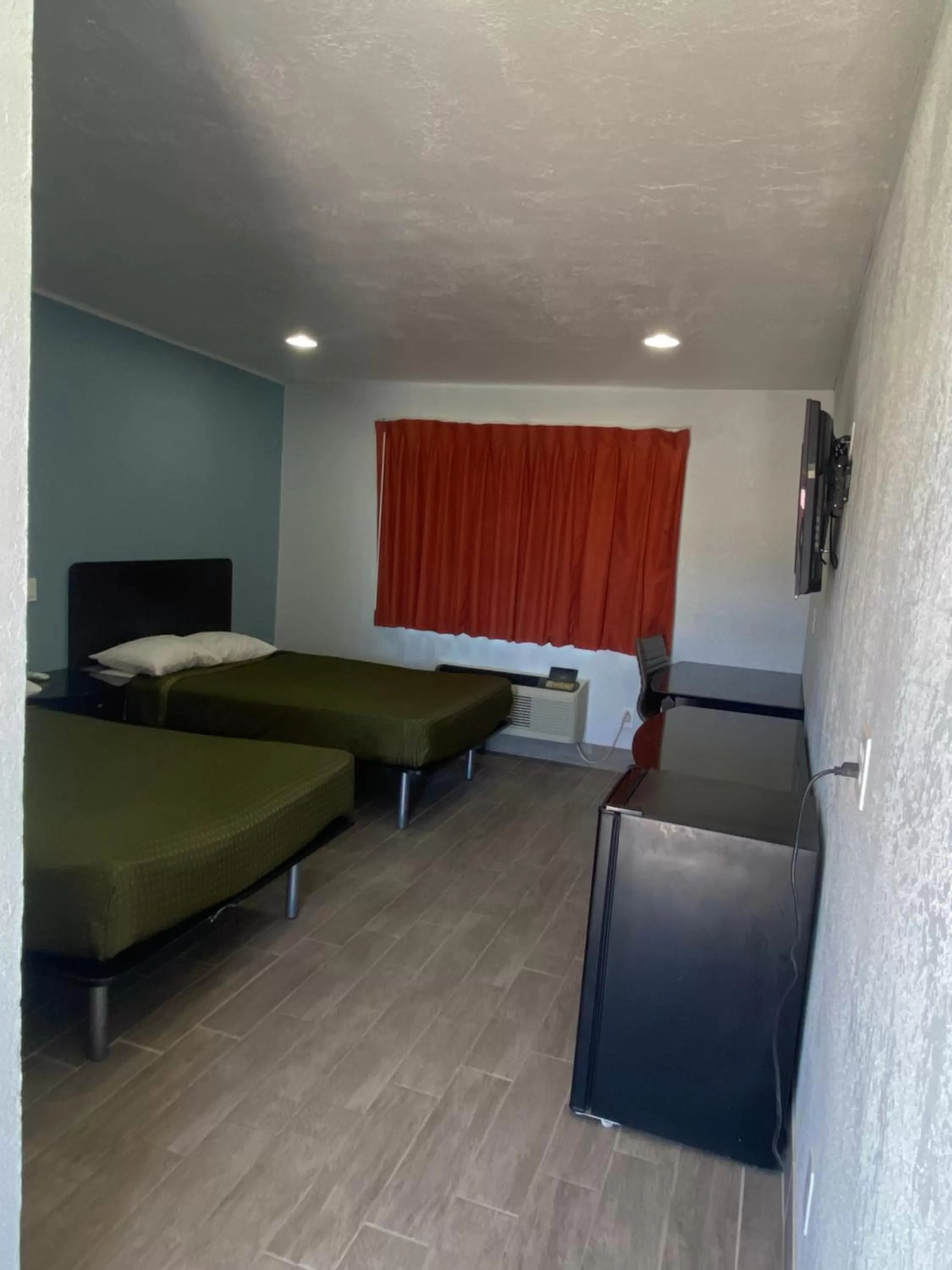 Bed in Executive Inn