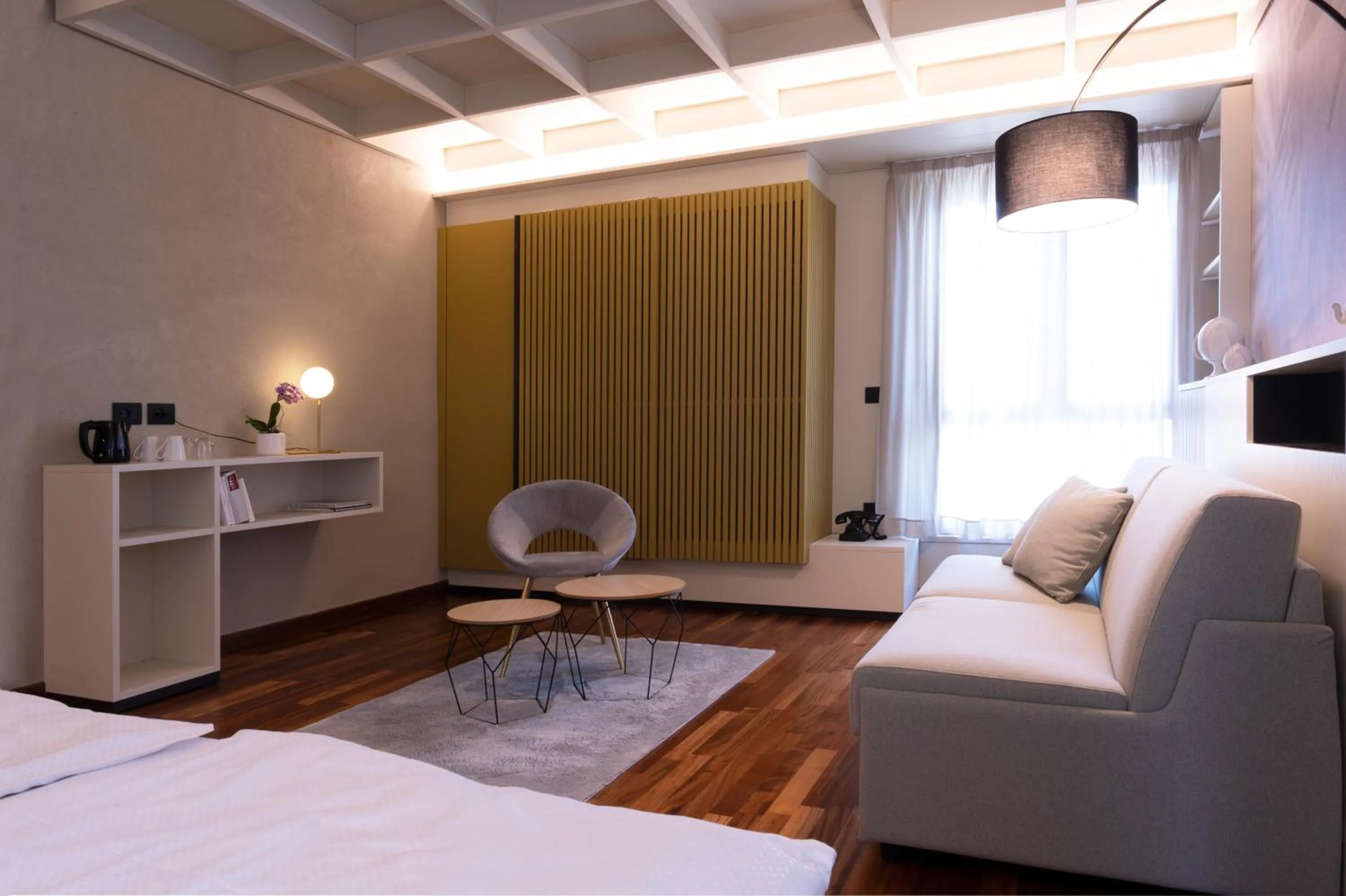 Living room, Bed in Hotel Du Lac - Relax Attitude Hotel