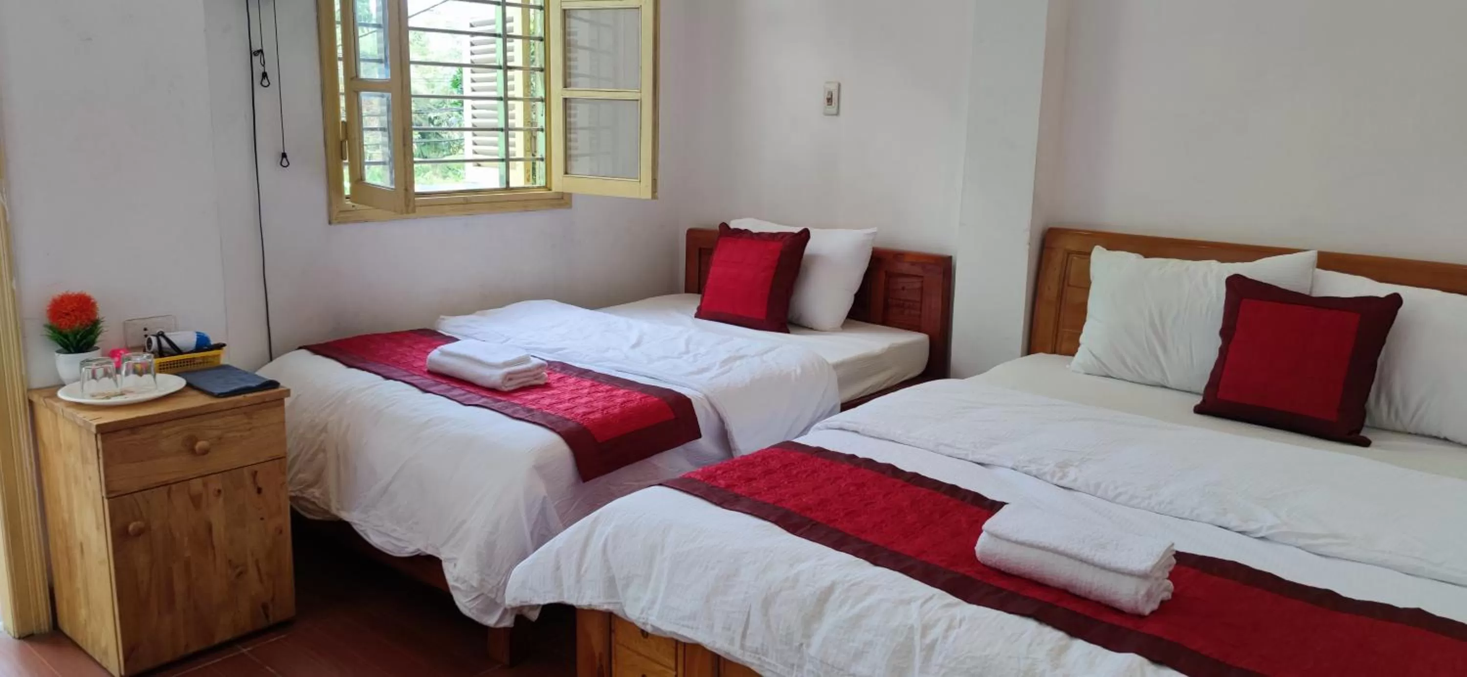 Bedroom, Bed in Thanh Hương 99 Hotel - Nội Bài