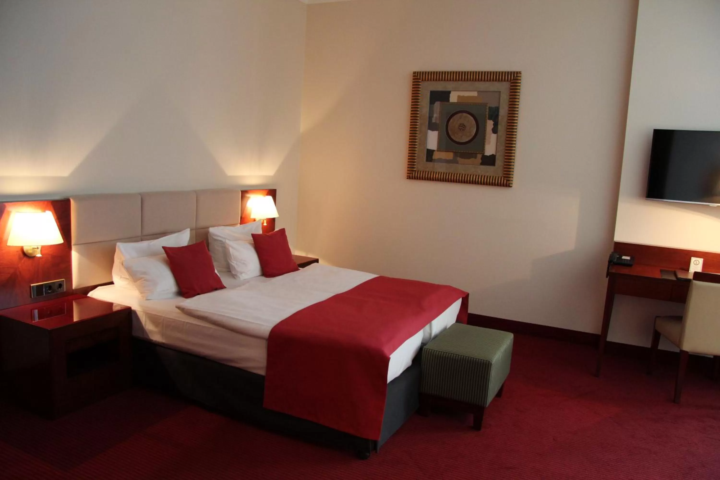 Photo of the whole room, Bed in Hotel Amaris Bremerhaven