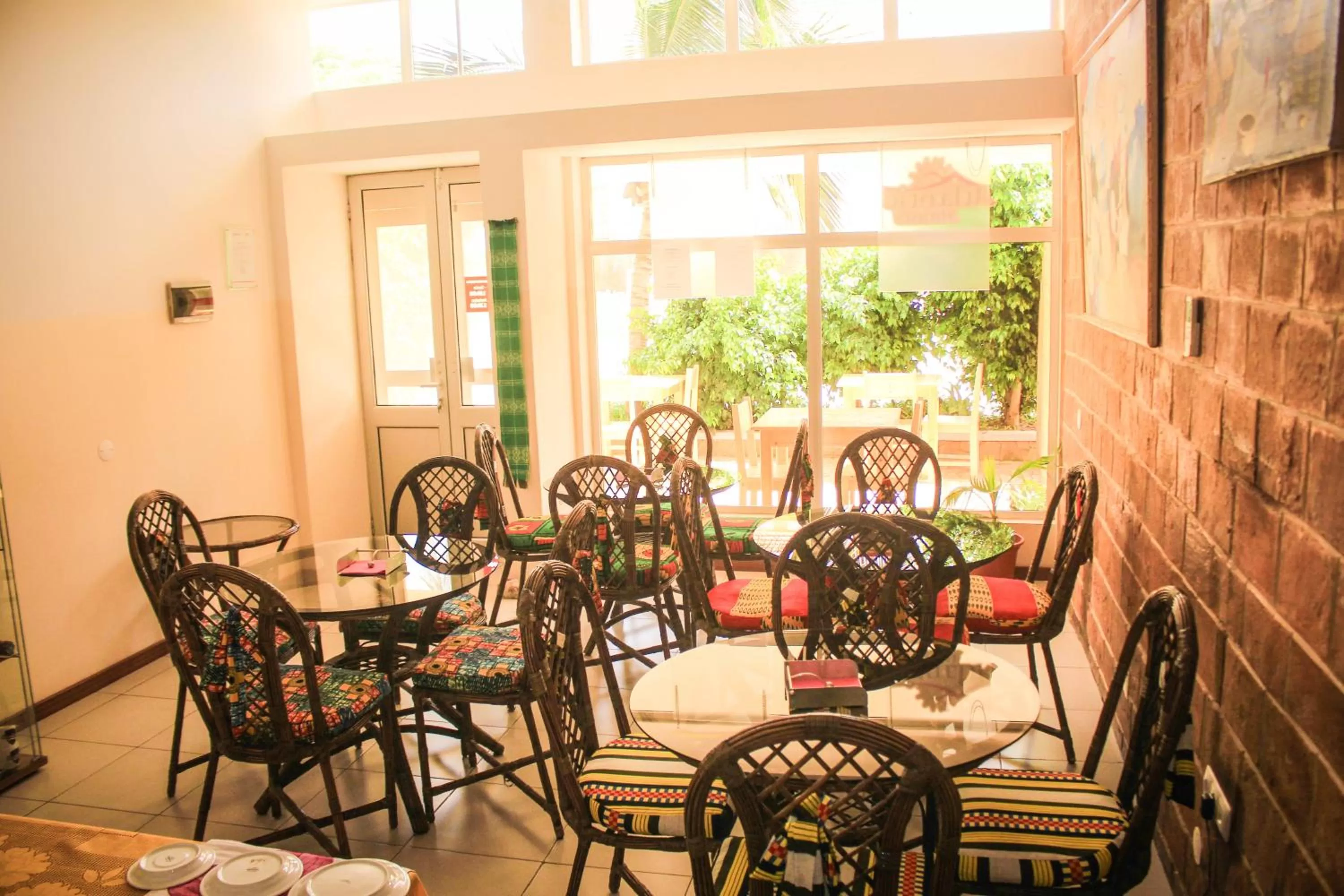 Restaurant/places to eat in Atlantic Maio Hotel