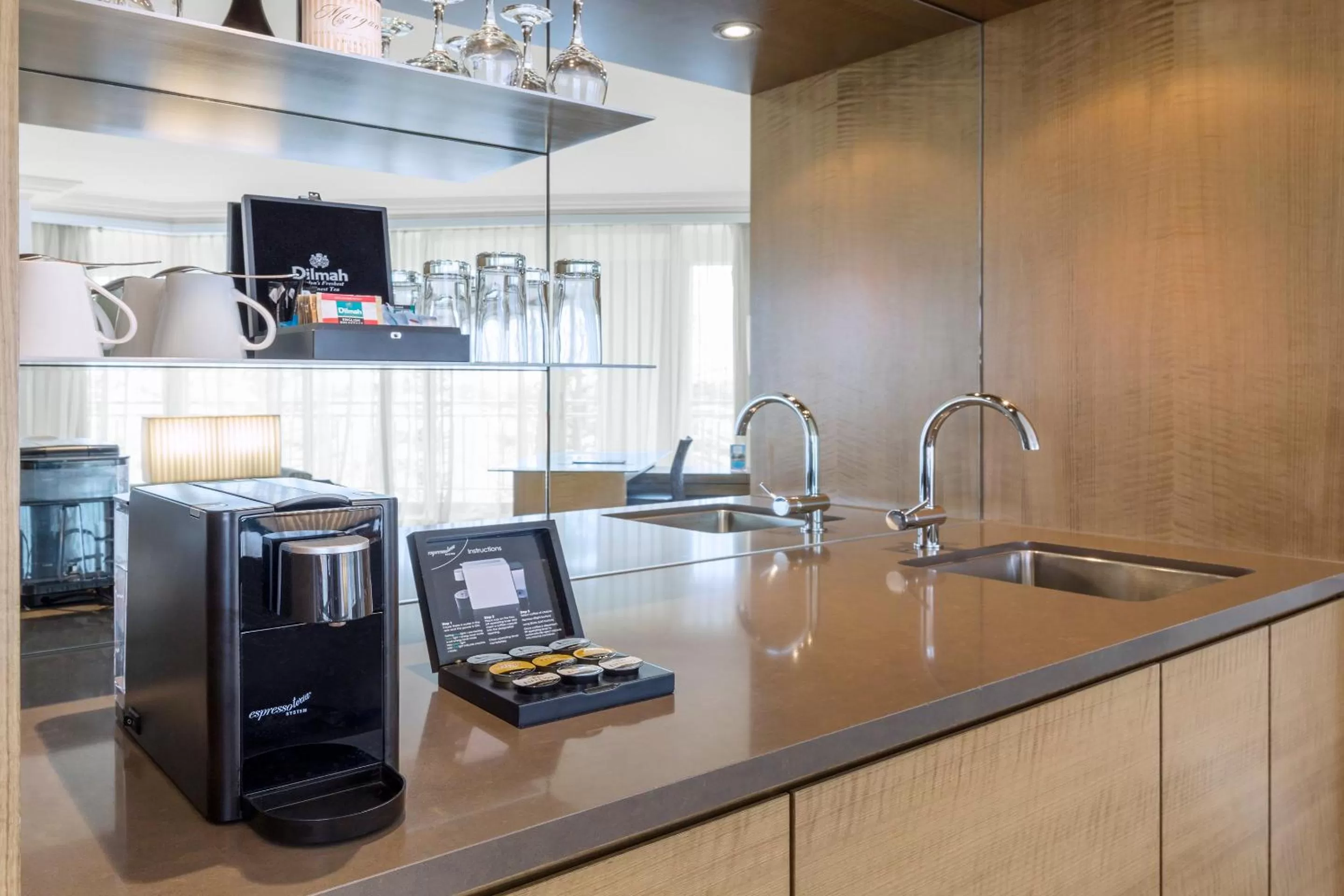 Bedroom in Crowne Plaza Terrigal Pacific by IHG