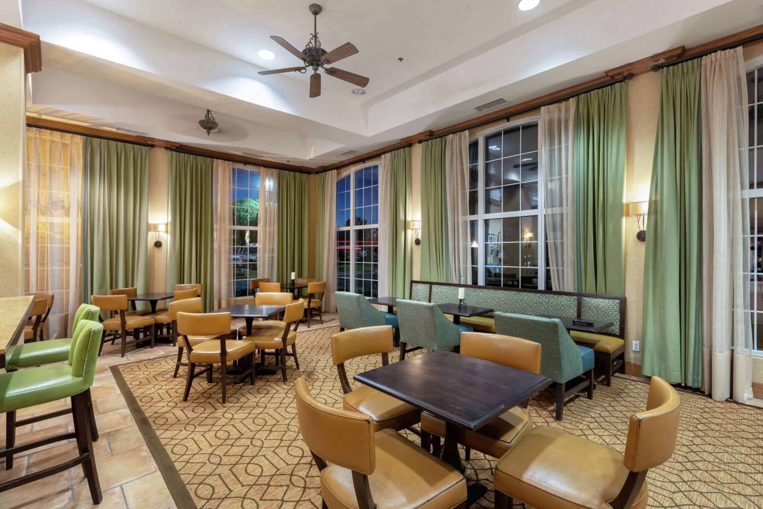 Lobby or reception in Hampton Inn & Suites-Austin Airport