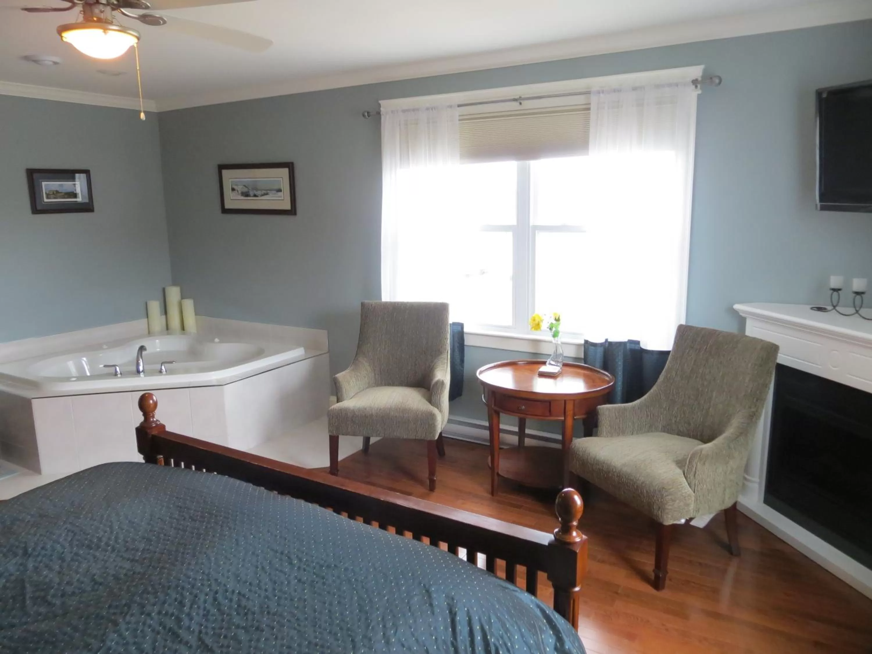 Decorative detail, Seating Area in Lancaster Inn B&B