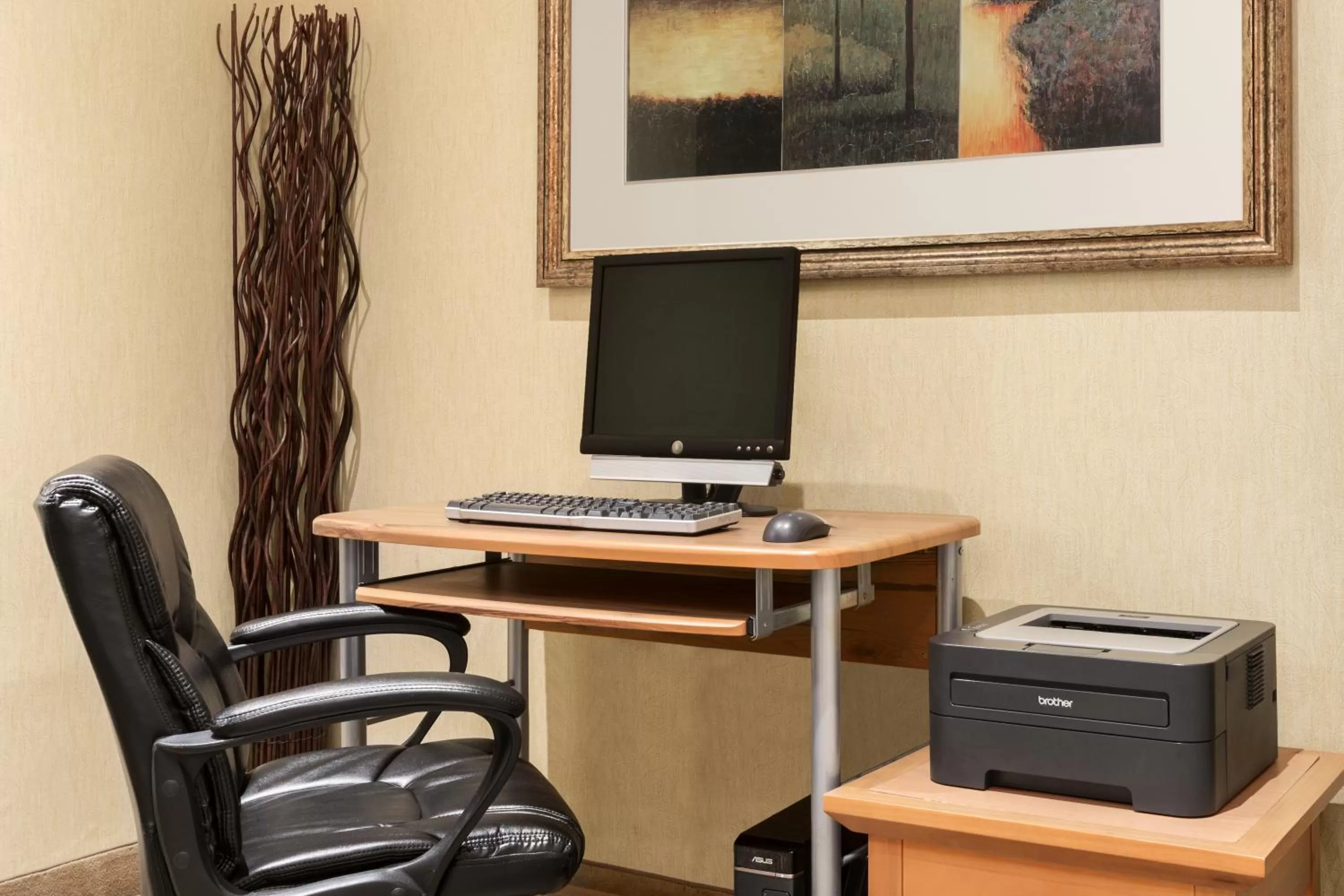 Business facilities in Days Inn by Wyndham Edmonton Downtown