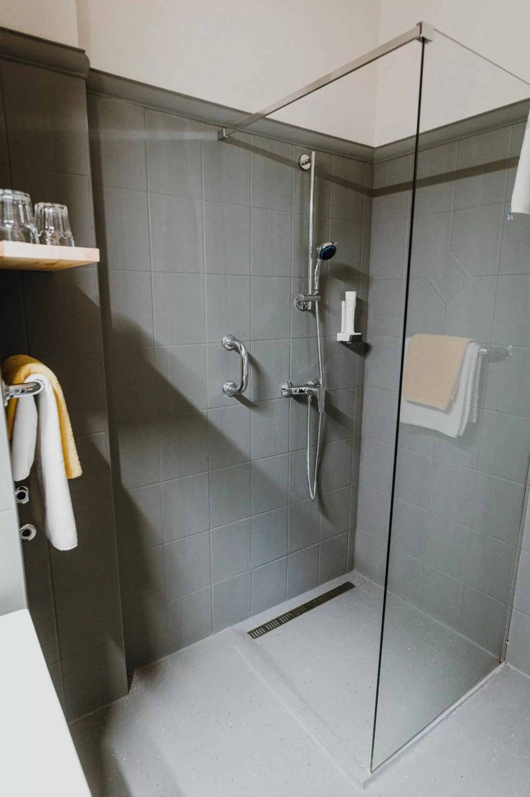 Bathroom in Hotel Piano