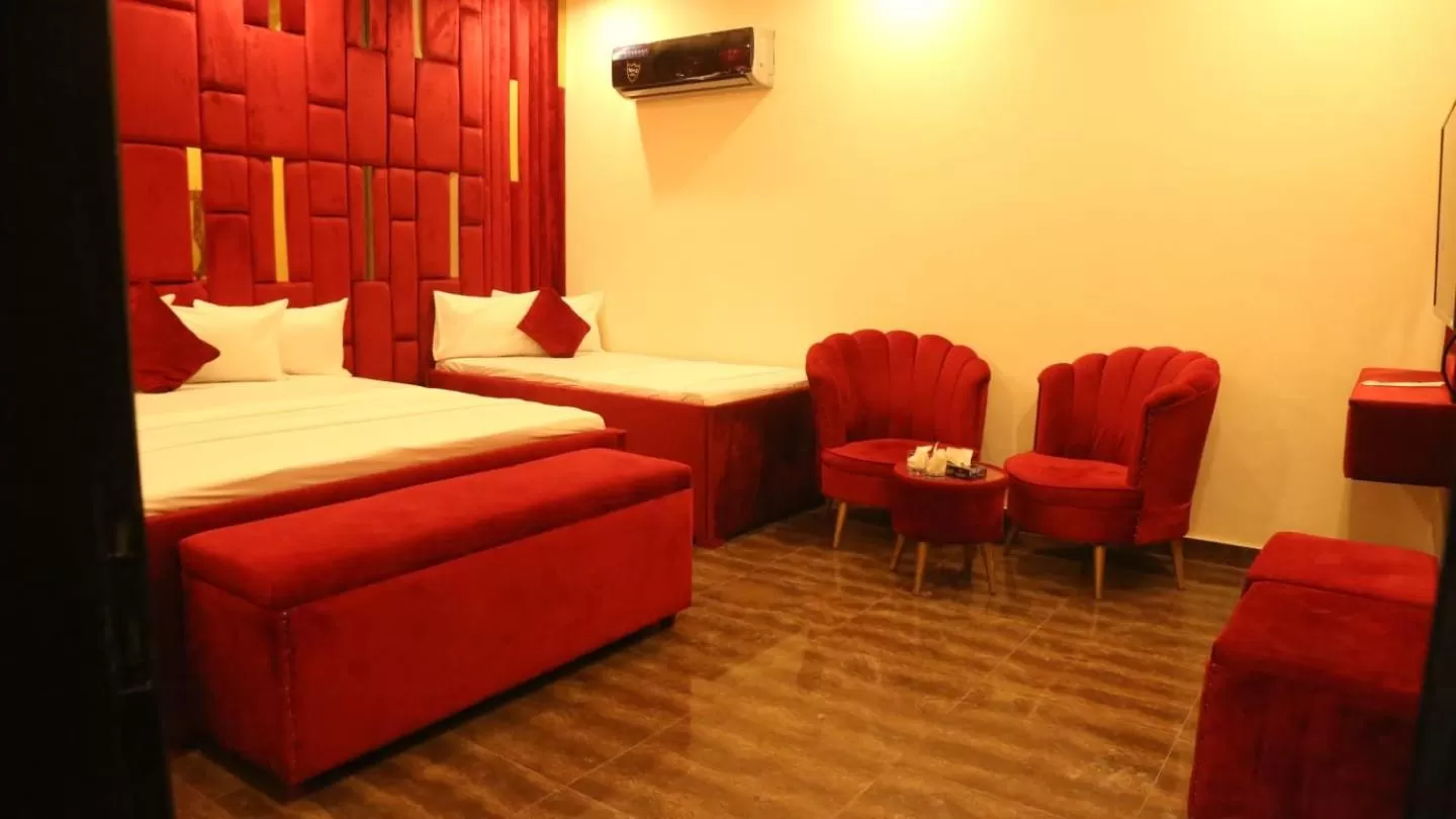 HOTEL DE SMART Multan