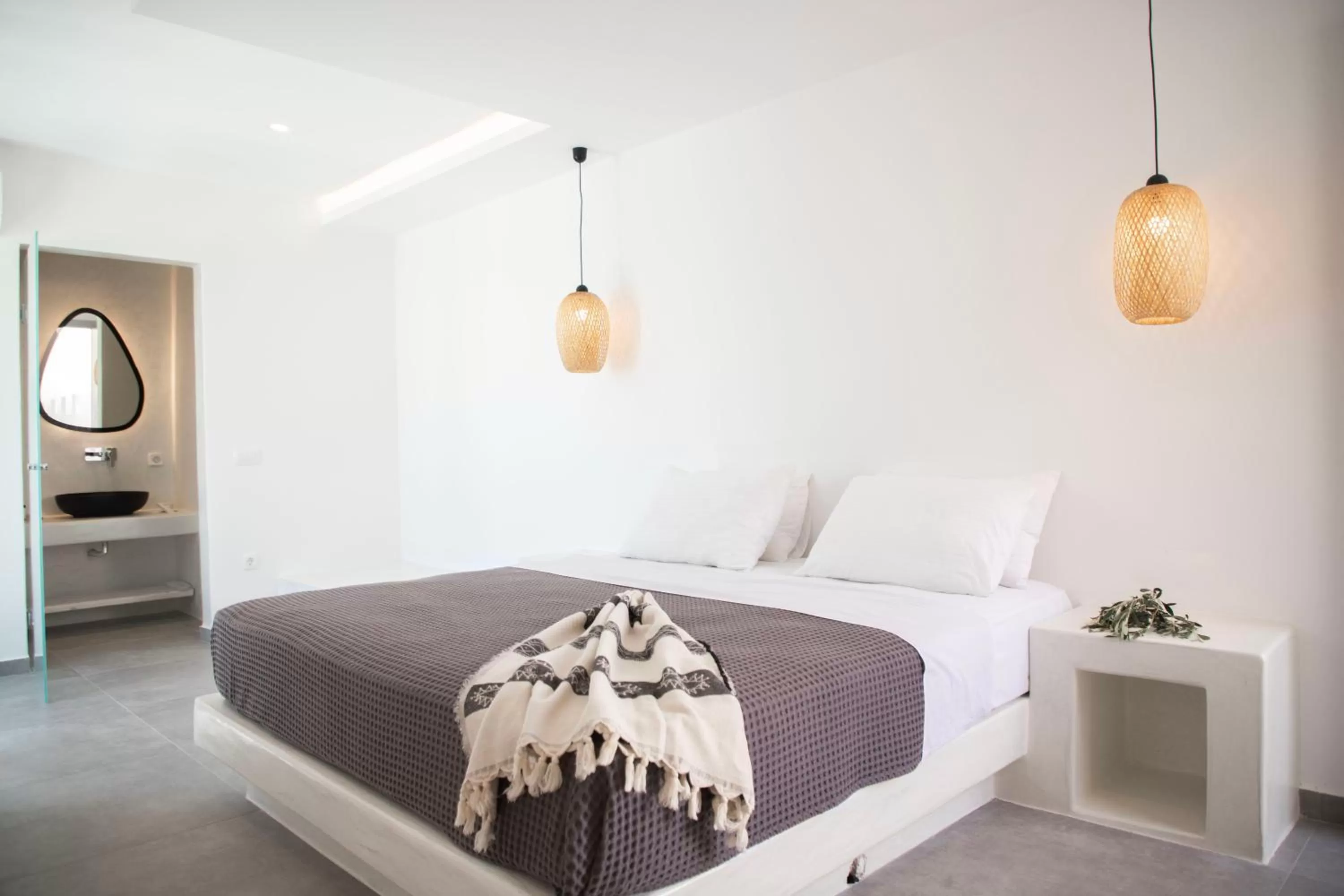 Bed in Caldera Cliff Illusion