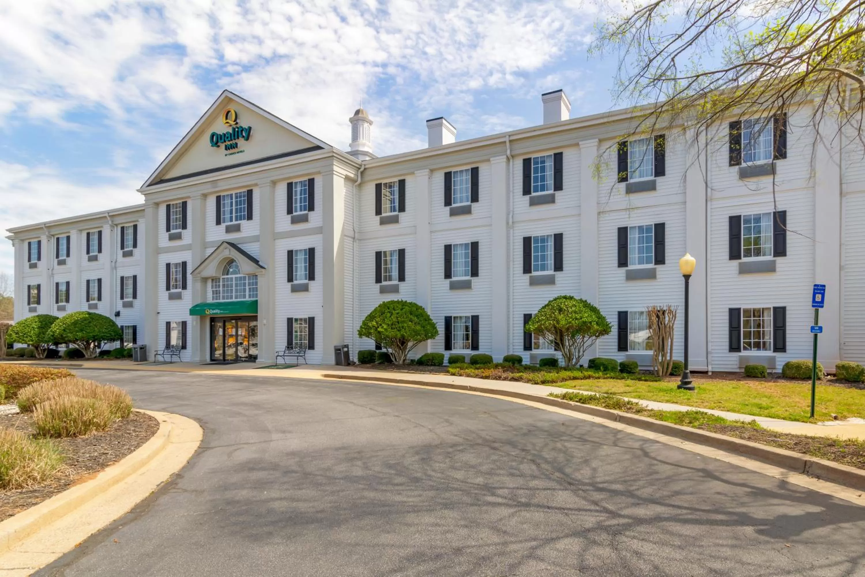 Property building in Quality Inn Newnan - Atlanta South