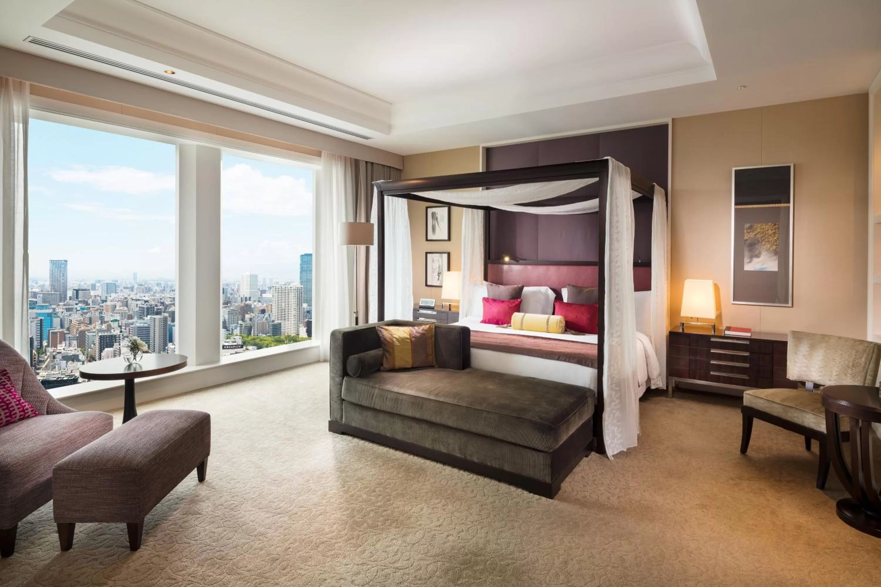Bedroom, Bed in The St. Regis Osaka