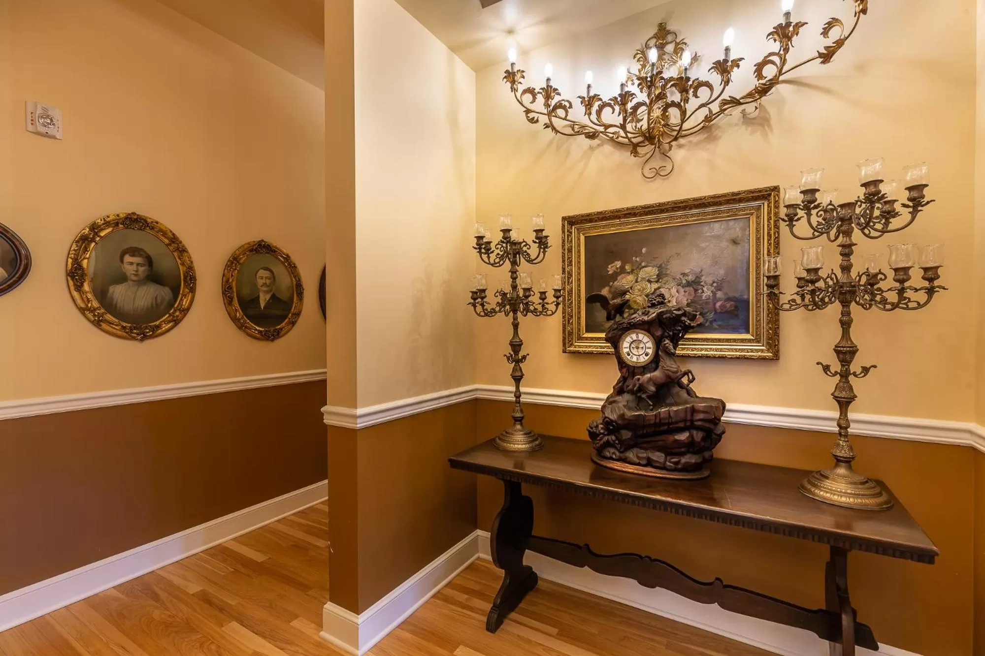 Property building in Steele Mansion Inn & Gathering Hub