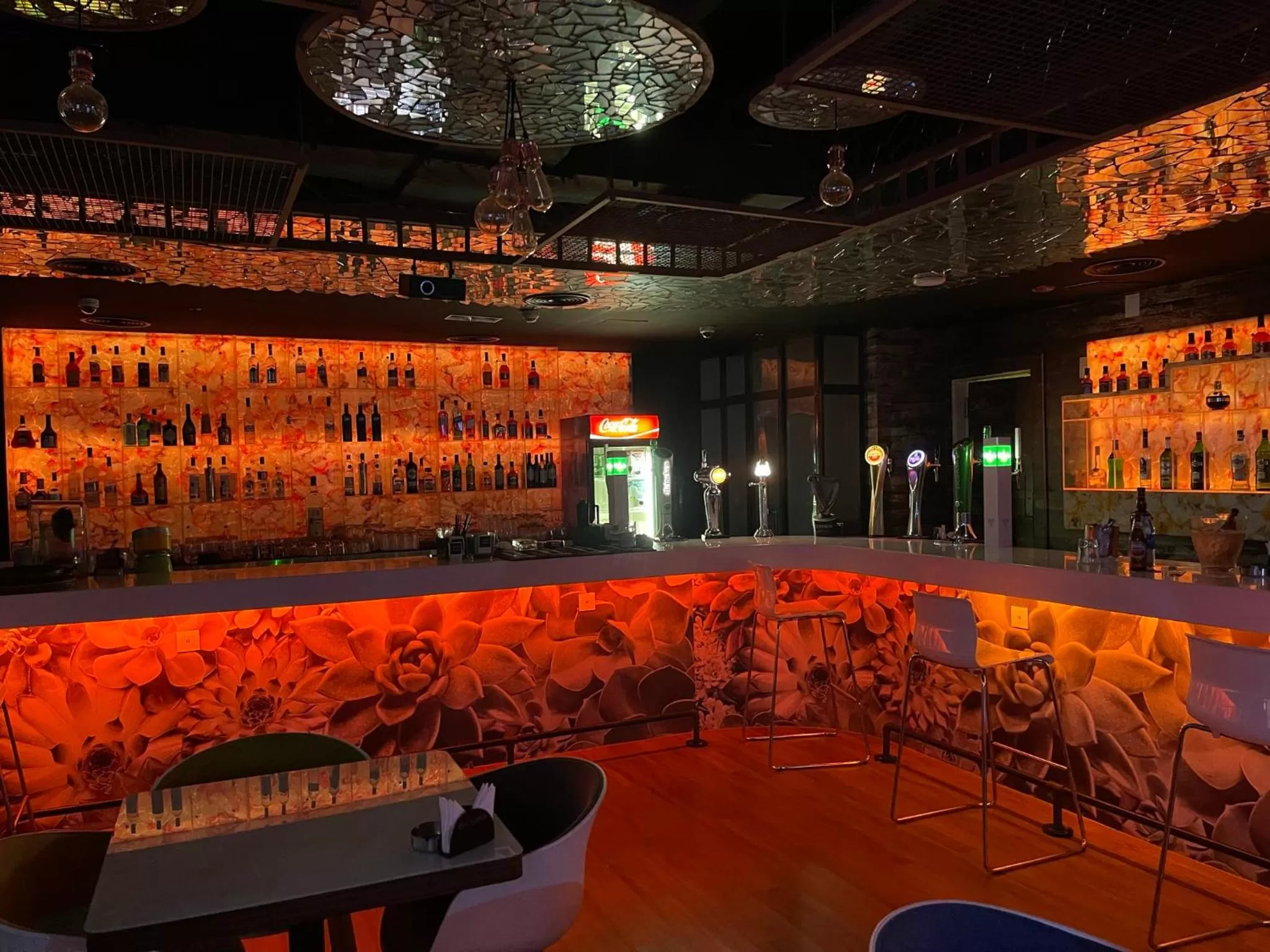 Nightclub / DJ in Hues Boutique Hotel