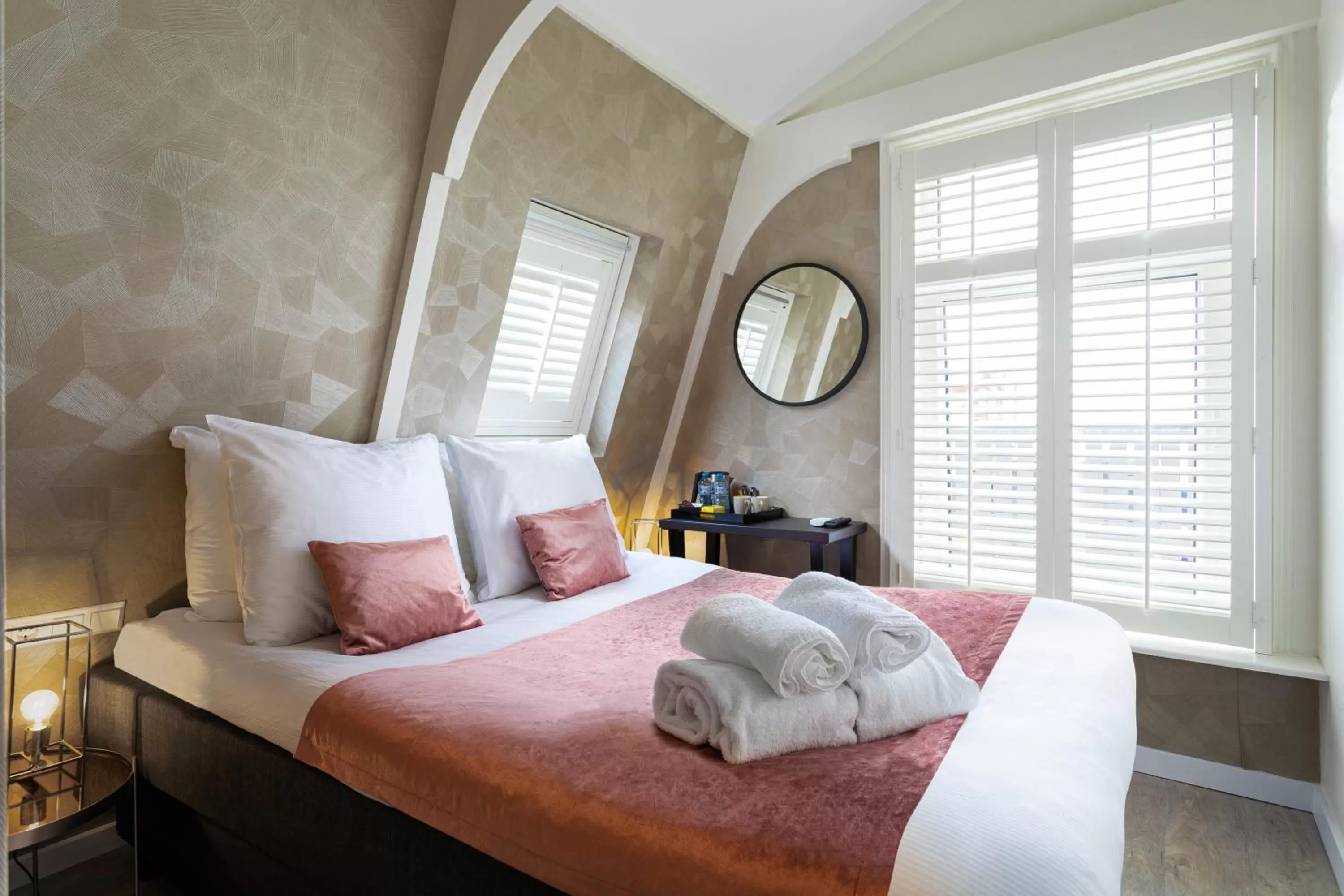 Bed in NL Hotel District Leidseplein