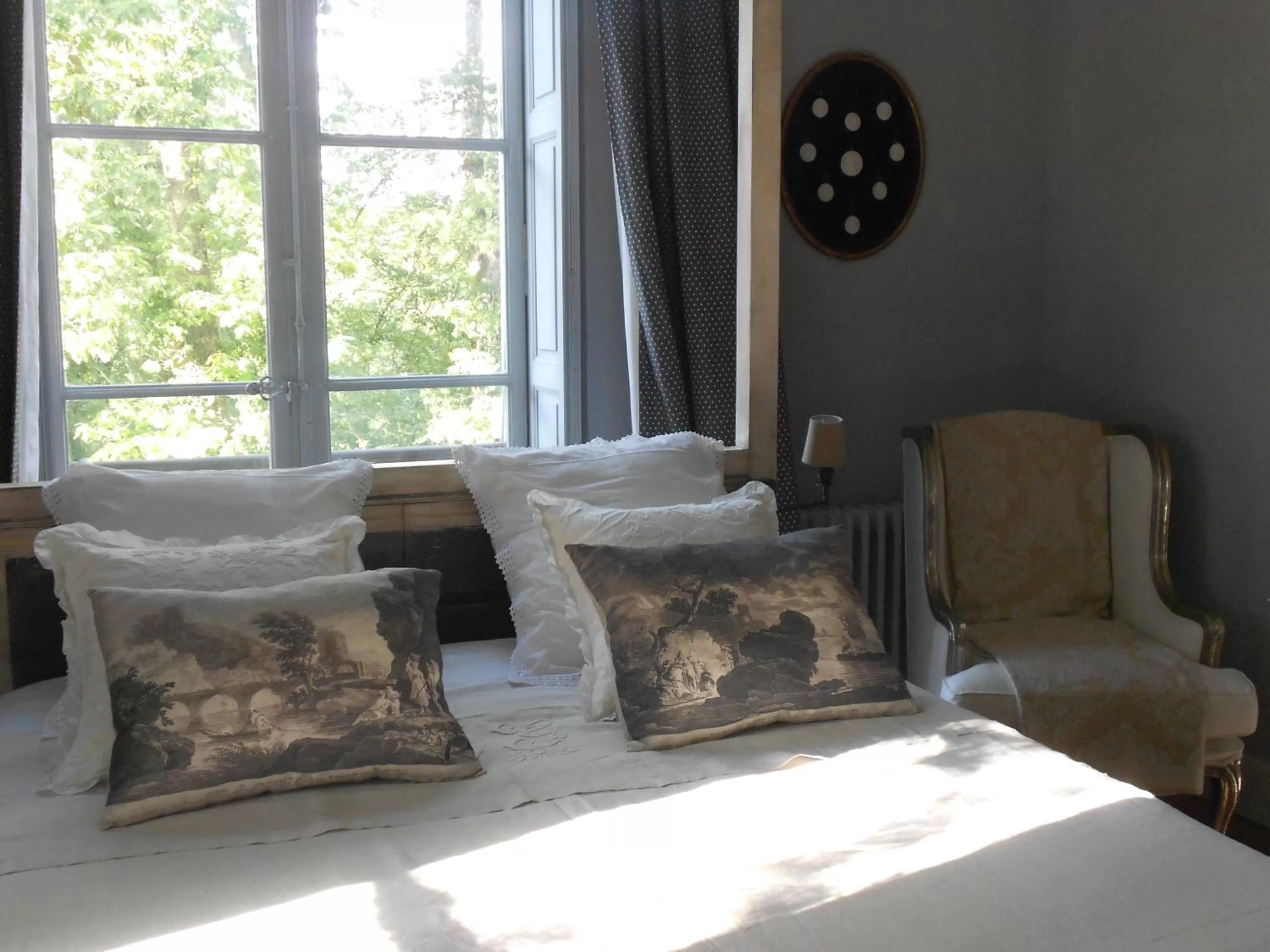 Bed in Domaine Le Castelet