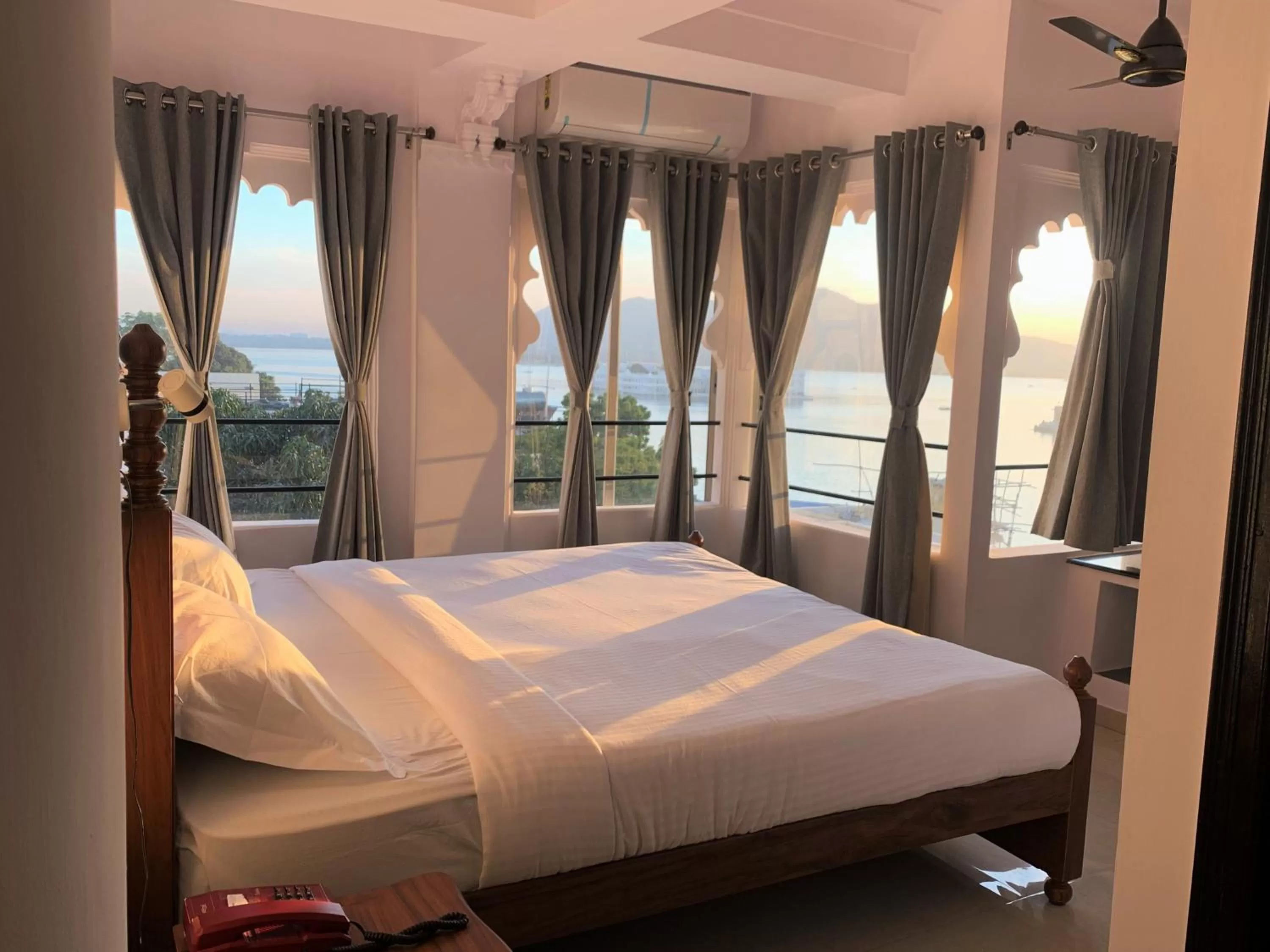 Bedroom, Bed in Hotel The Tiger