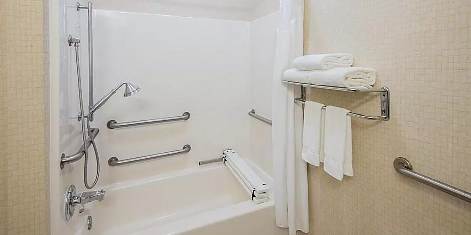 King Room - Mobility Access/Hearing Accessible in Holiday Inn Express Cleveland Airport - Brook Park, an IHG Hotel