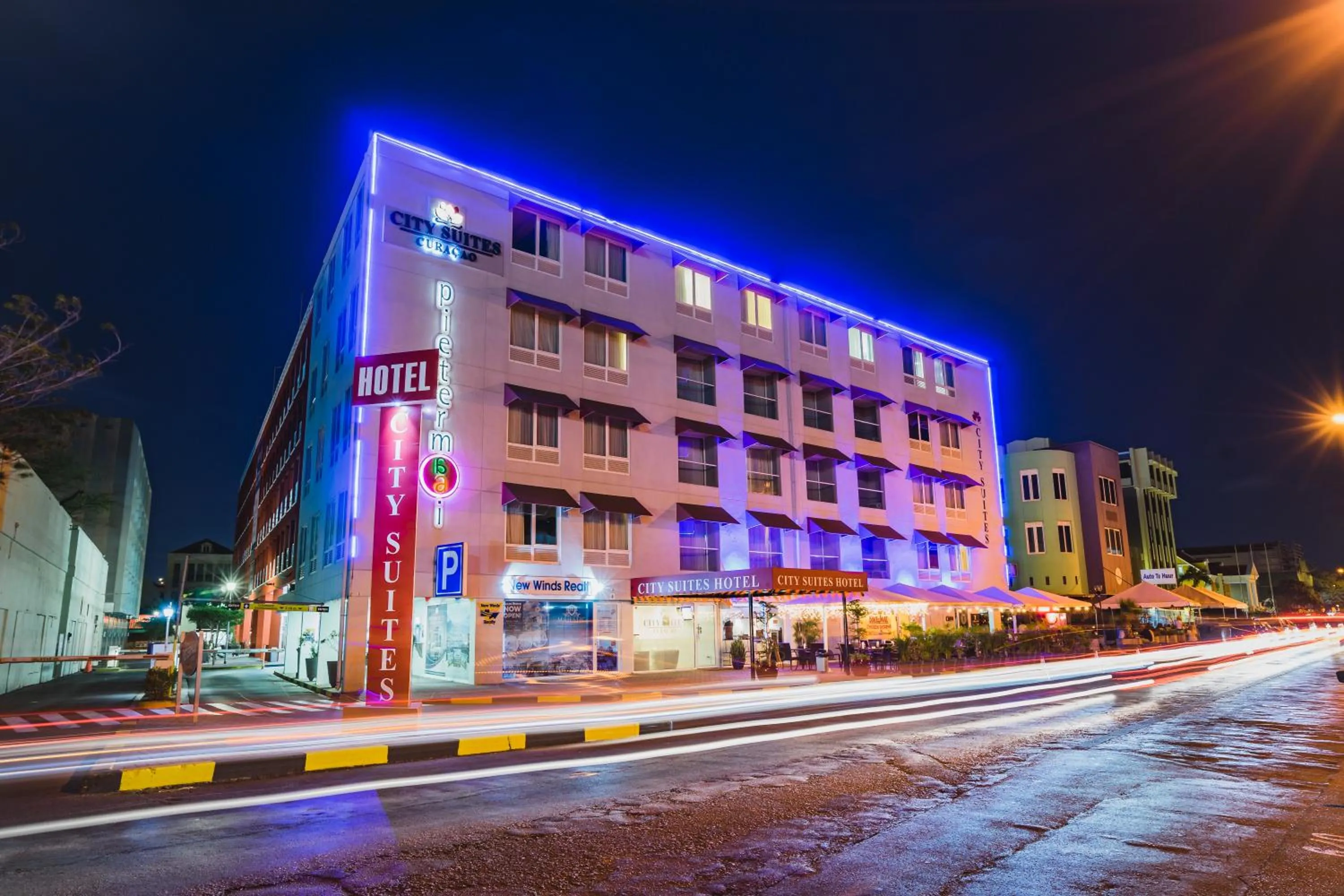 Property building in Majestic City Suites & Beach Hotel