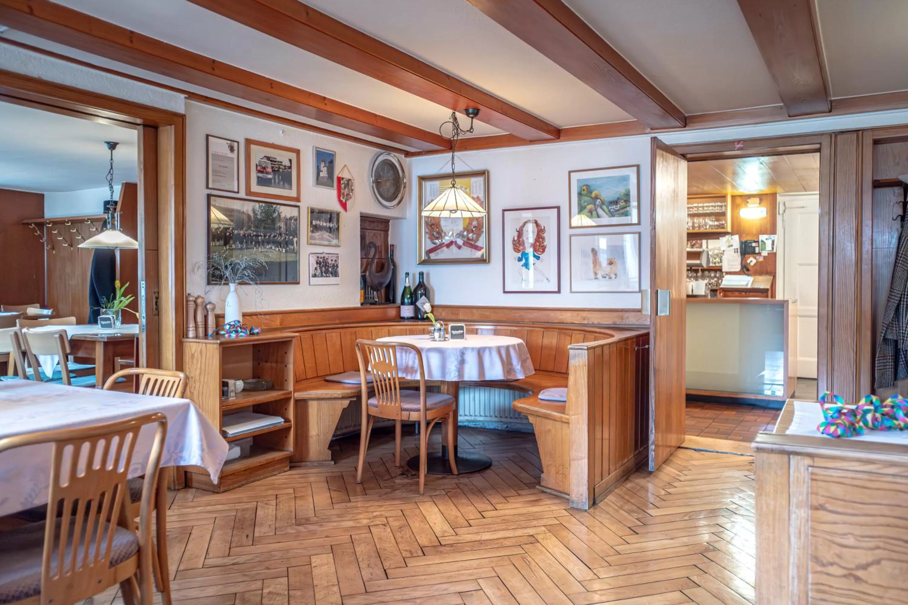 Restaurant/places to eat in Gasthof Löwen Tosters