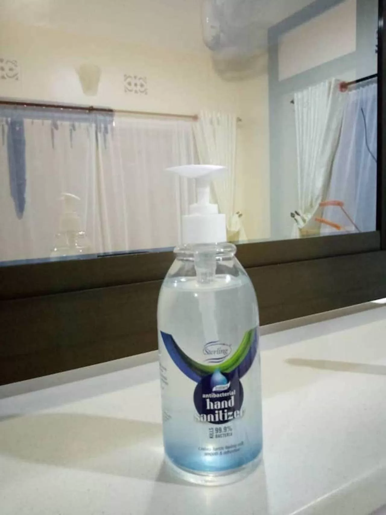 Communal lounge/ TV room in Africa Lodge Arusha