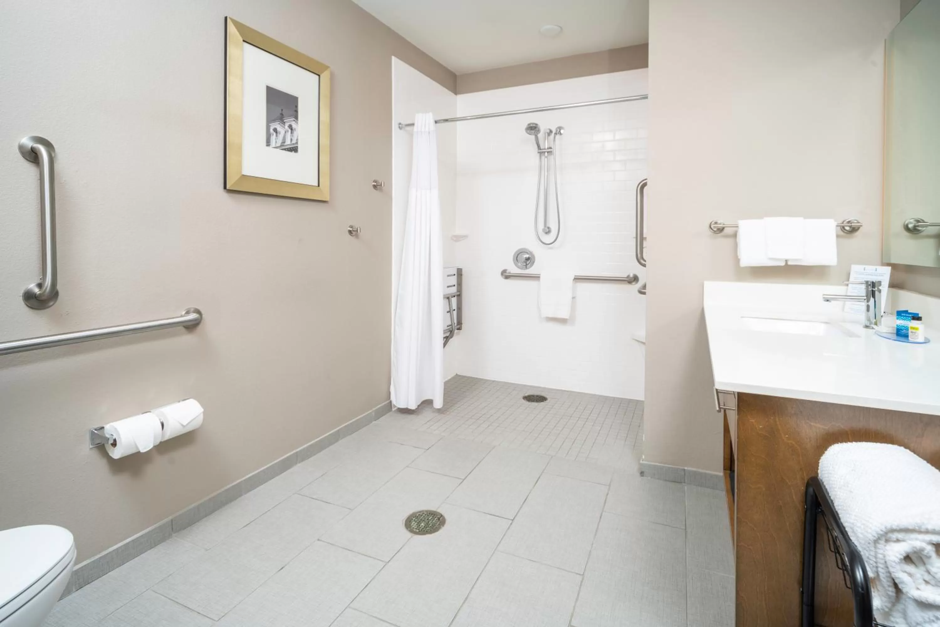 Queen Studio Suite with Two Queen Beds - Mobility Access Roll in Shower/Non-Smoking in Staybridge Suites - Summerville by IHG