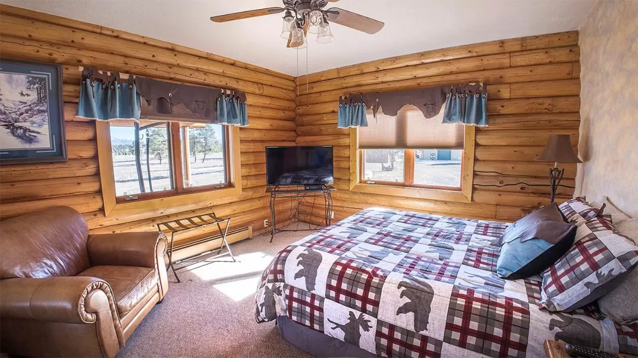 Photo of the whole room in Elktrace Bed and Breakfast