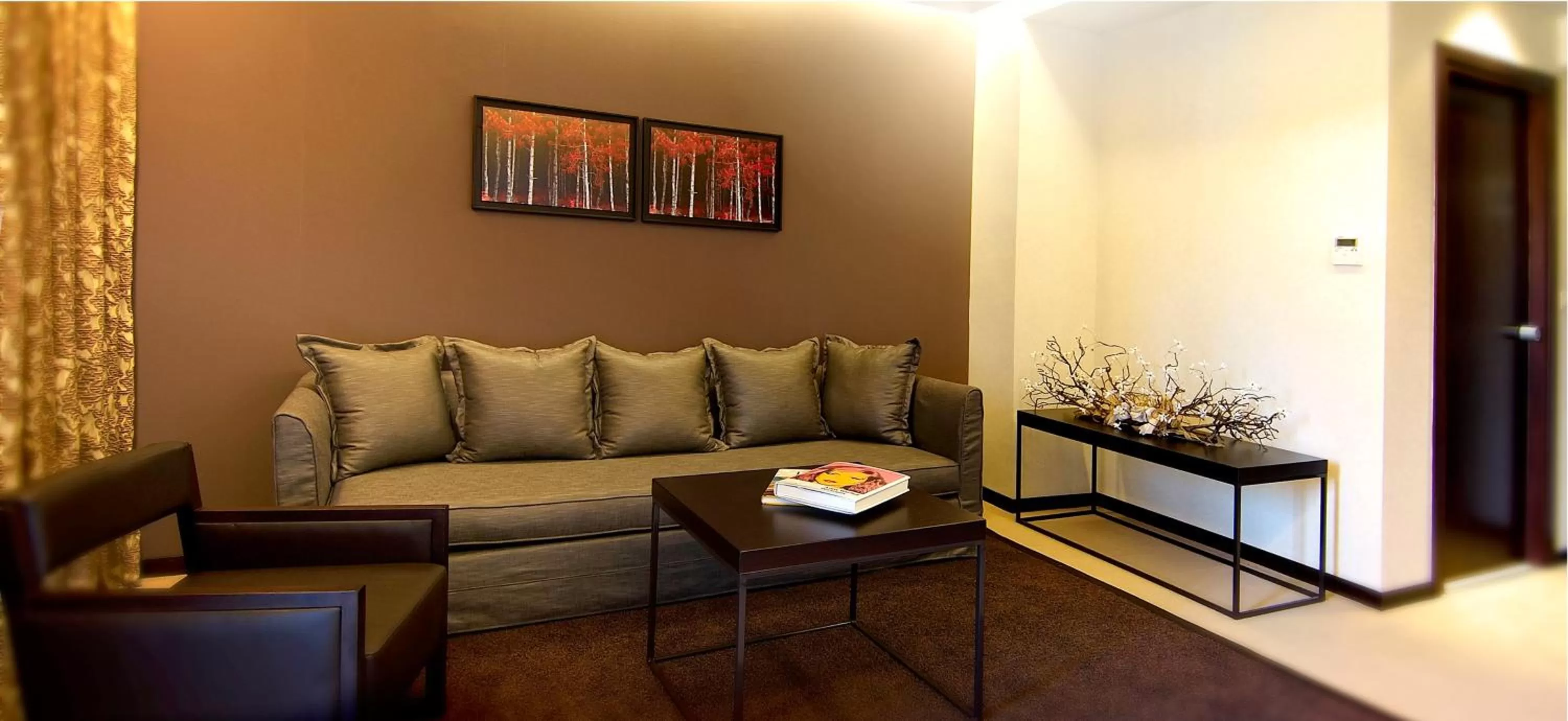 Living room in Philippos Xenia Hotel