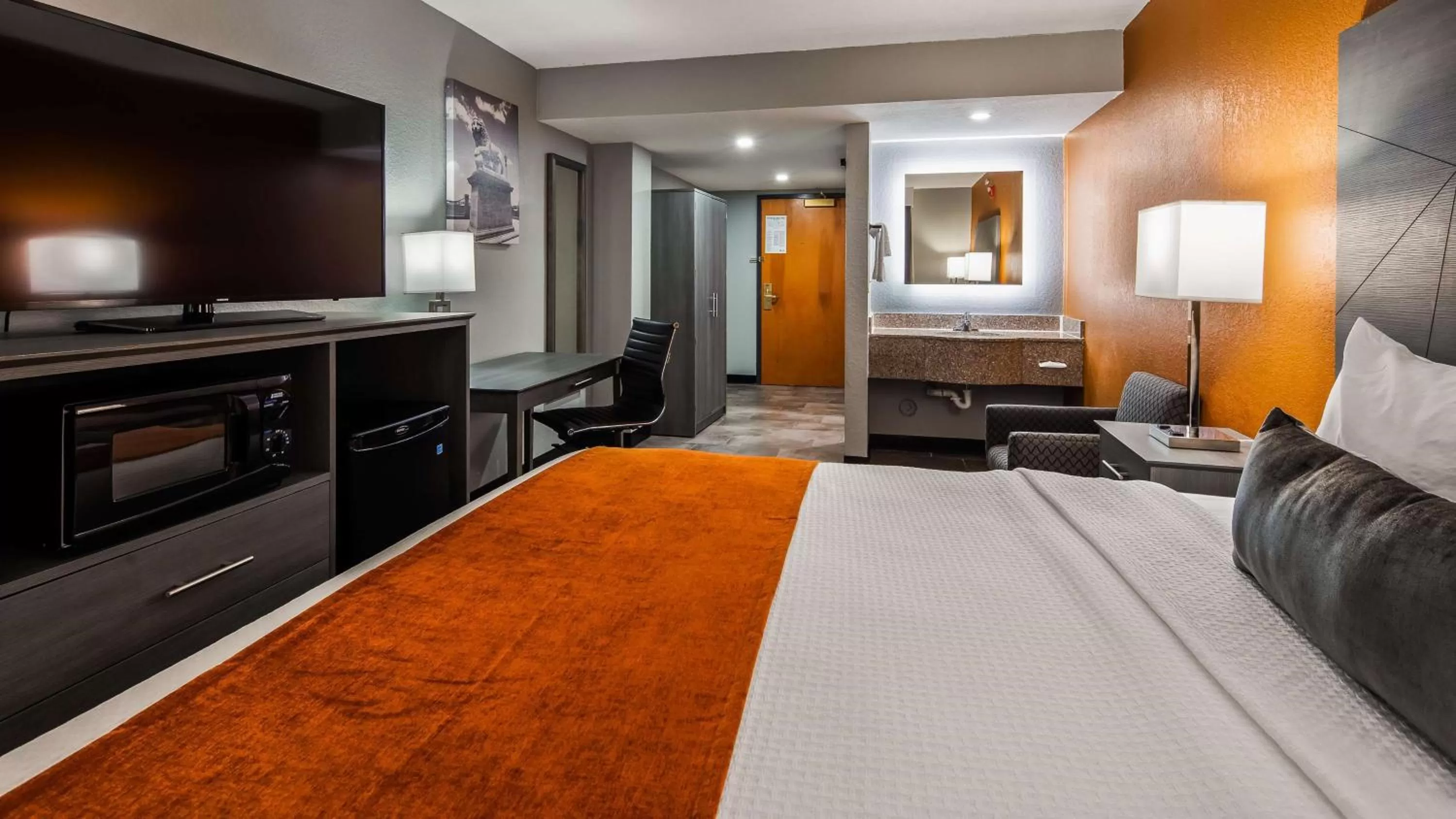 Photo of the whole room, Bed in Best Western Plus St. Augustine I-95