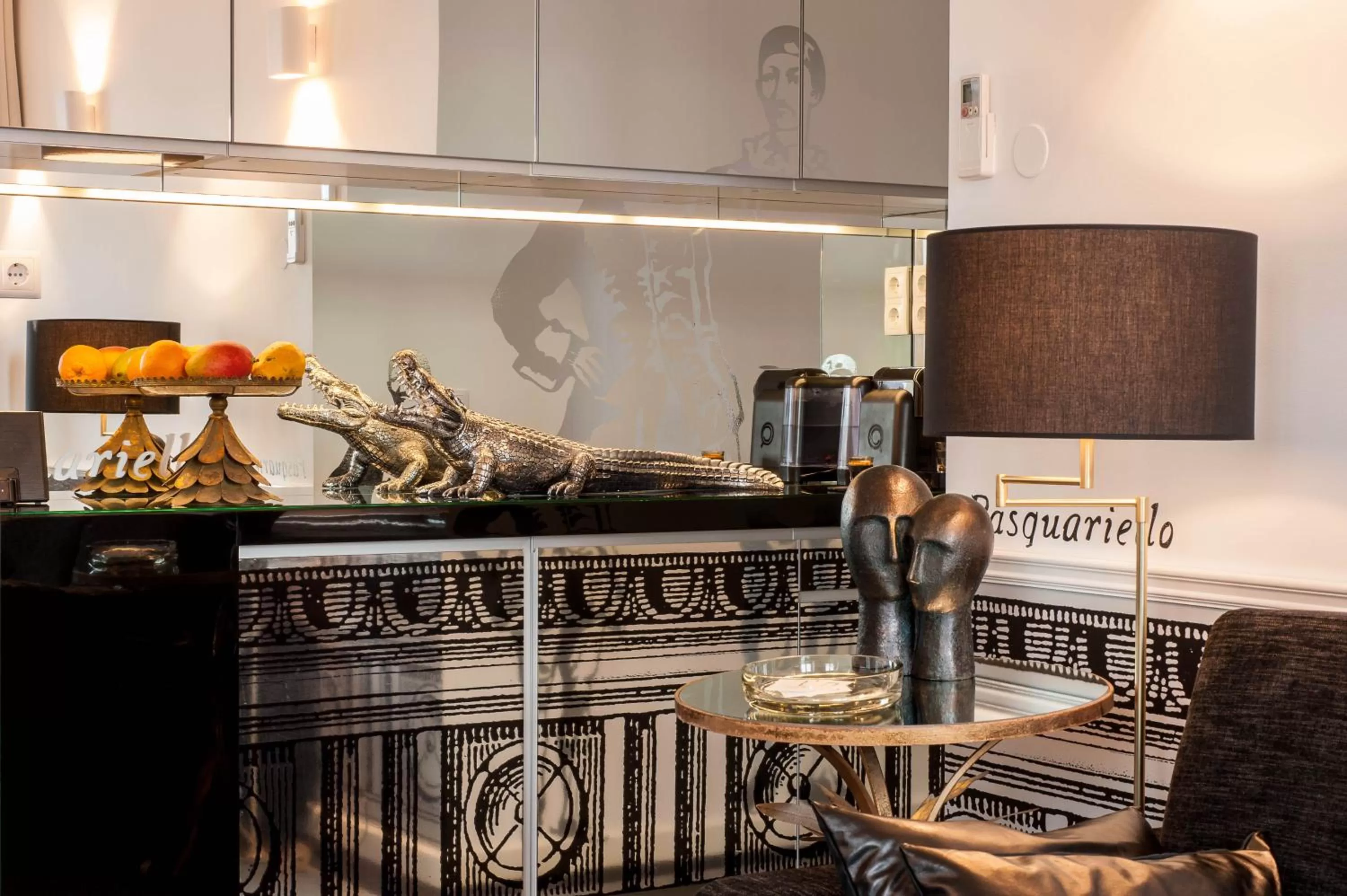 Restaurant/places to eat in Teatro Boutique Rooms & Suites