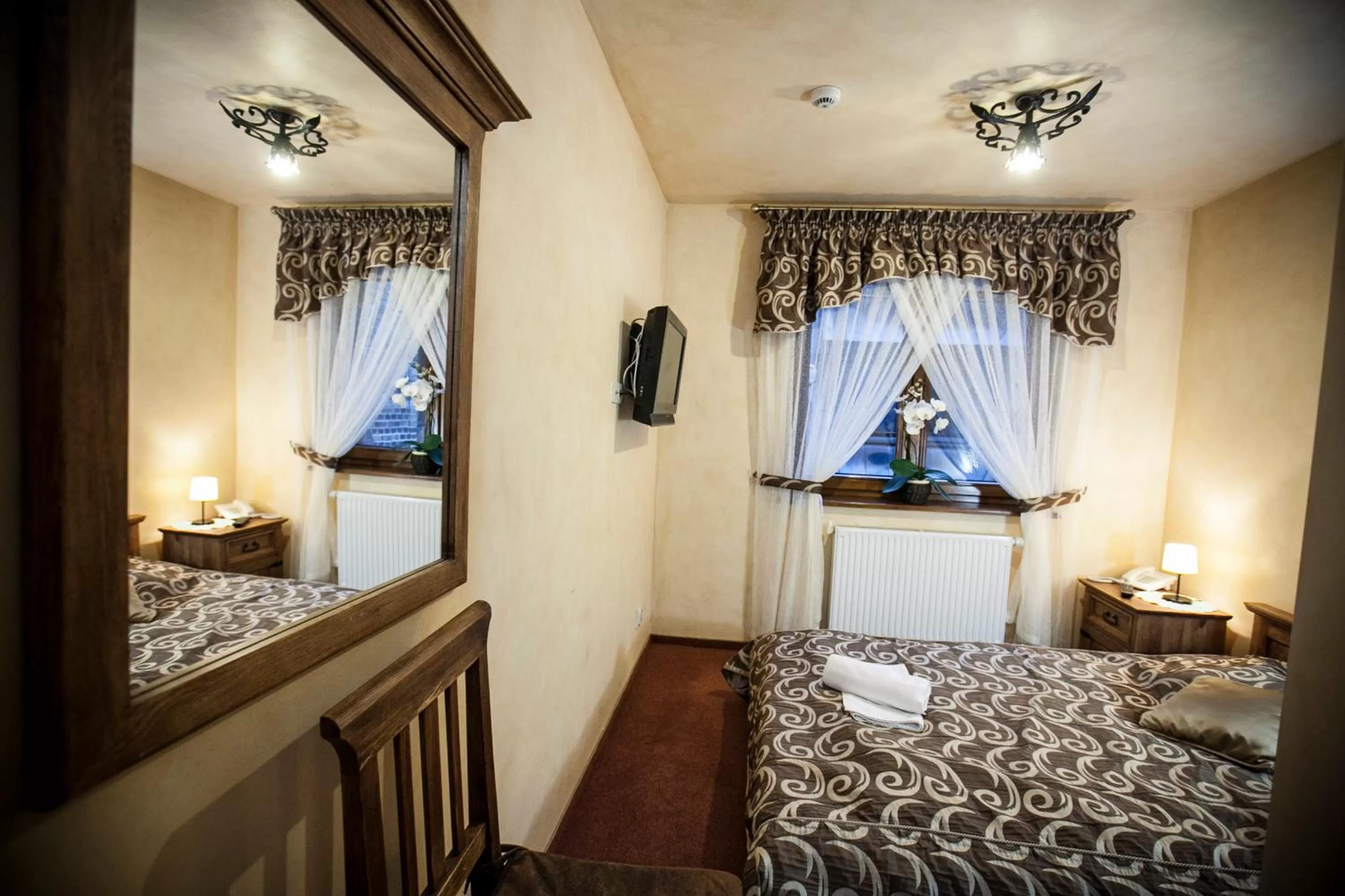 Bed in Hotel Dwór Karolówka