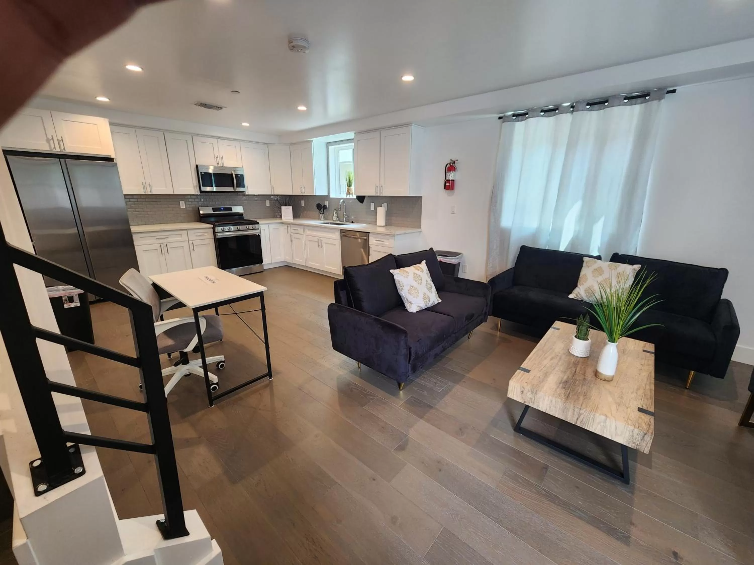 Seating Area in R&R Suites