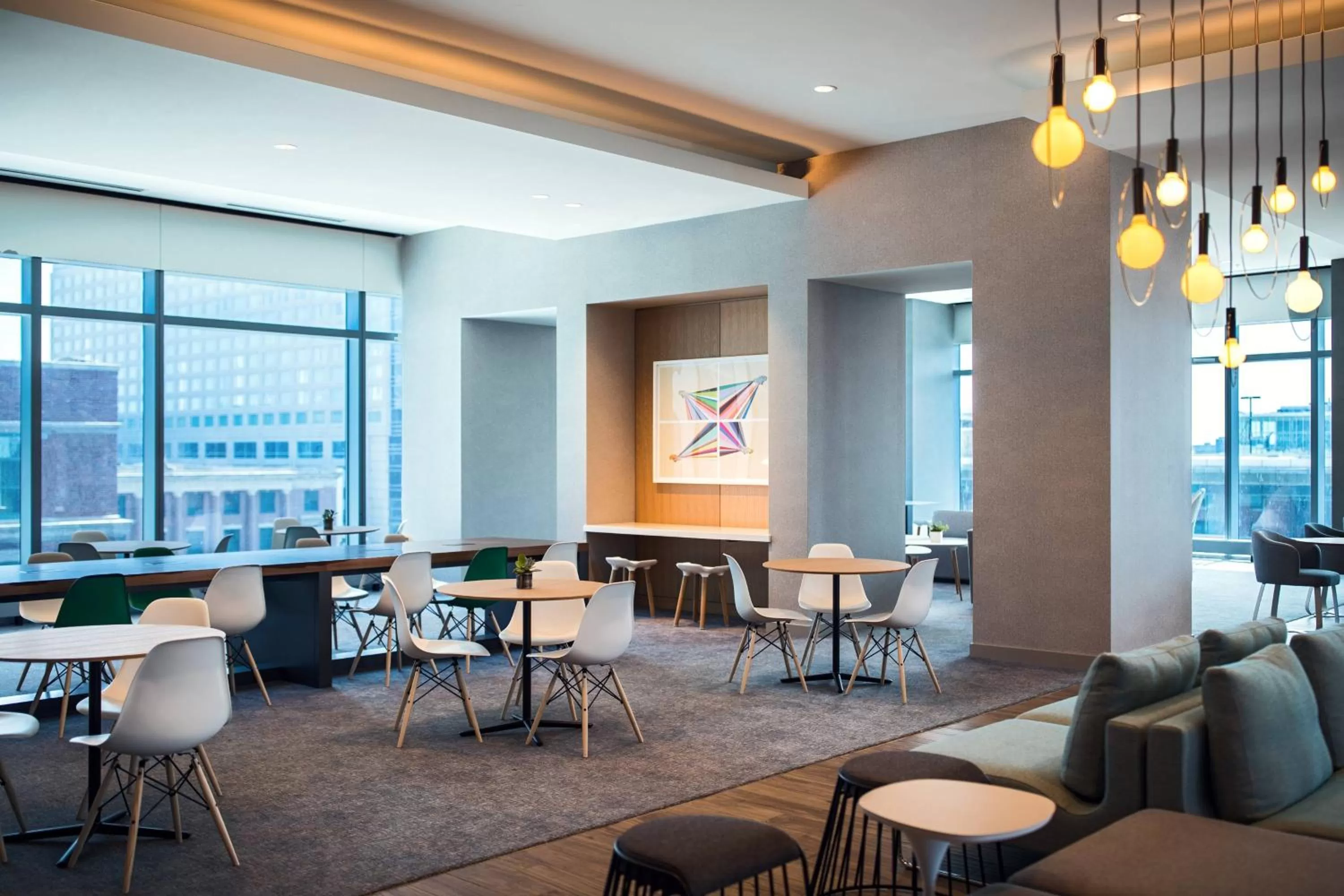 Lounge or bar in Marriott Marquis Chicago