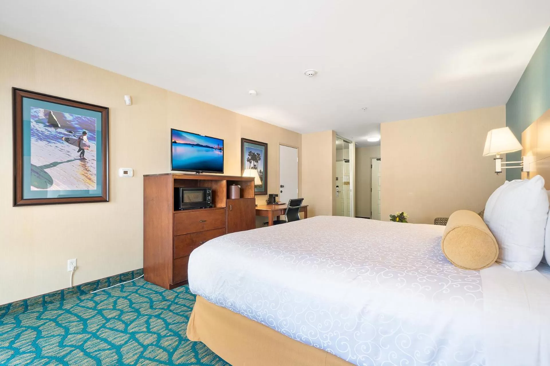 Bed in Casablanca Inn