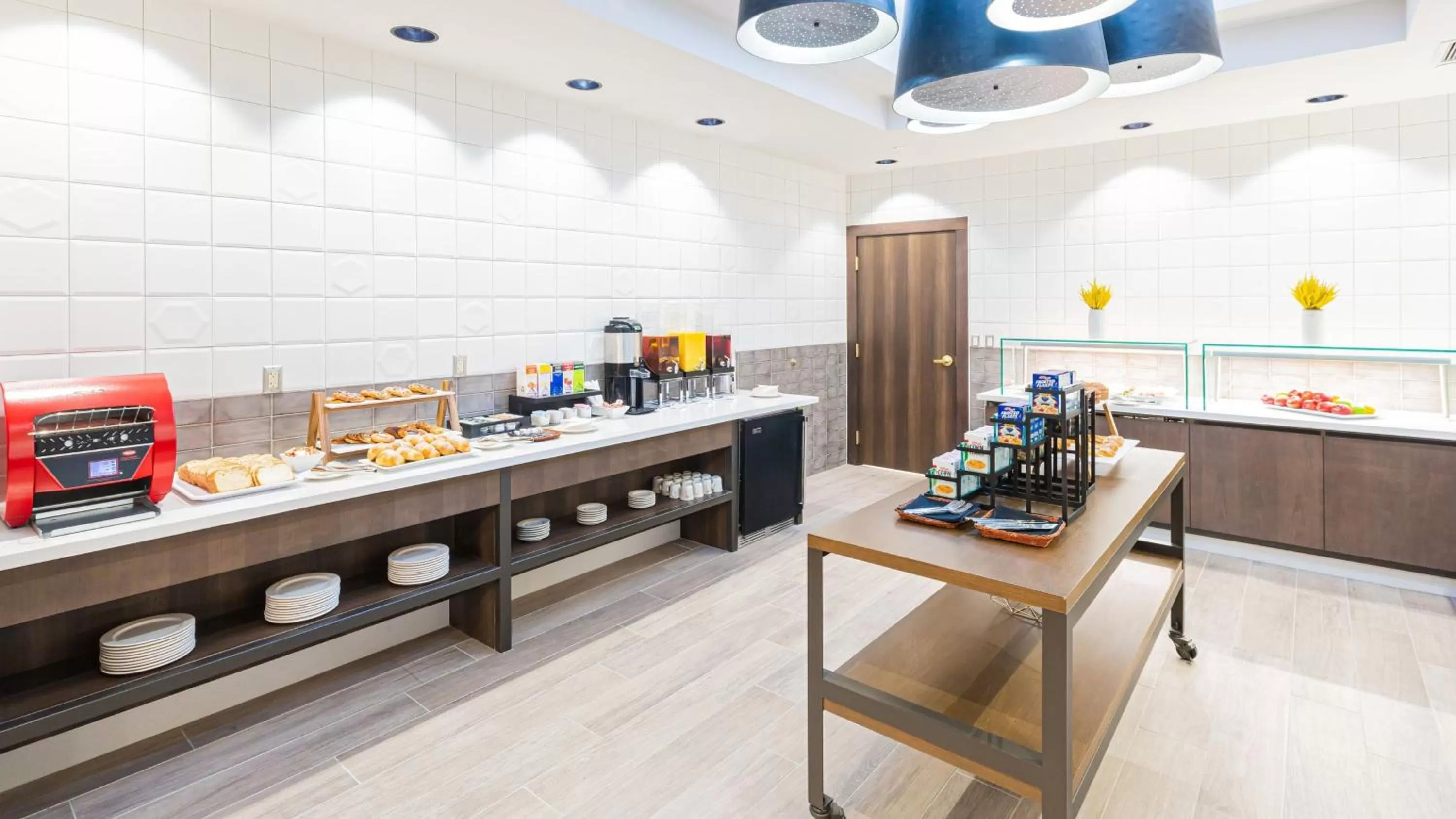 Restaurant/places to eat in Holiday Inn San Jose-Silicon Valley by IHG