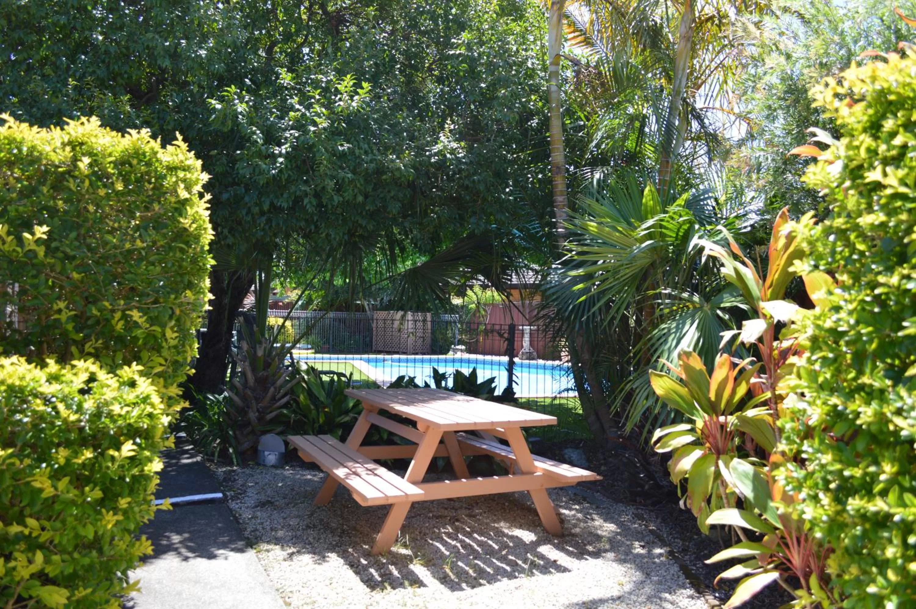 Patio in Port O'Call Motel