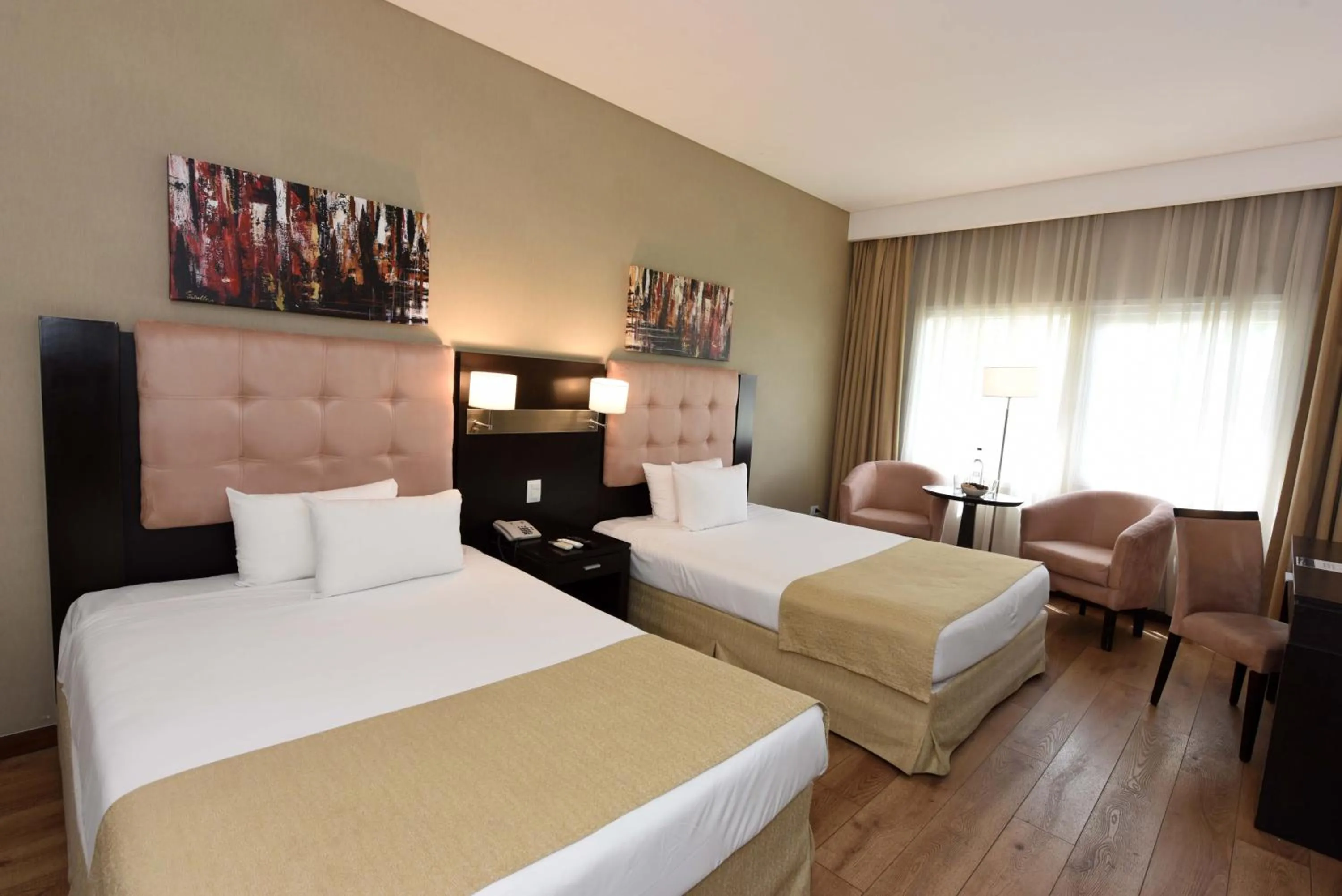 Bed in Howard Johnson Resort & Convention Center Ezeiza