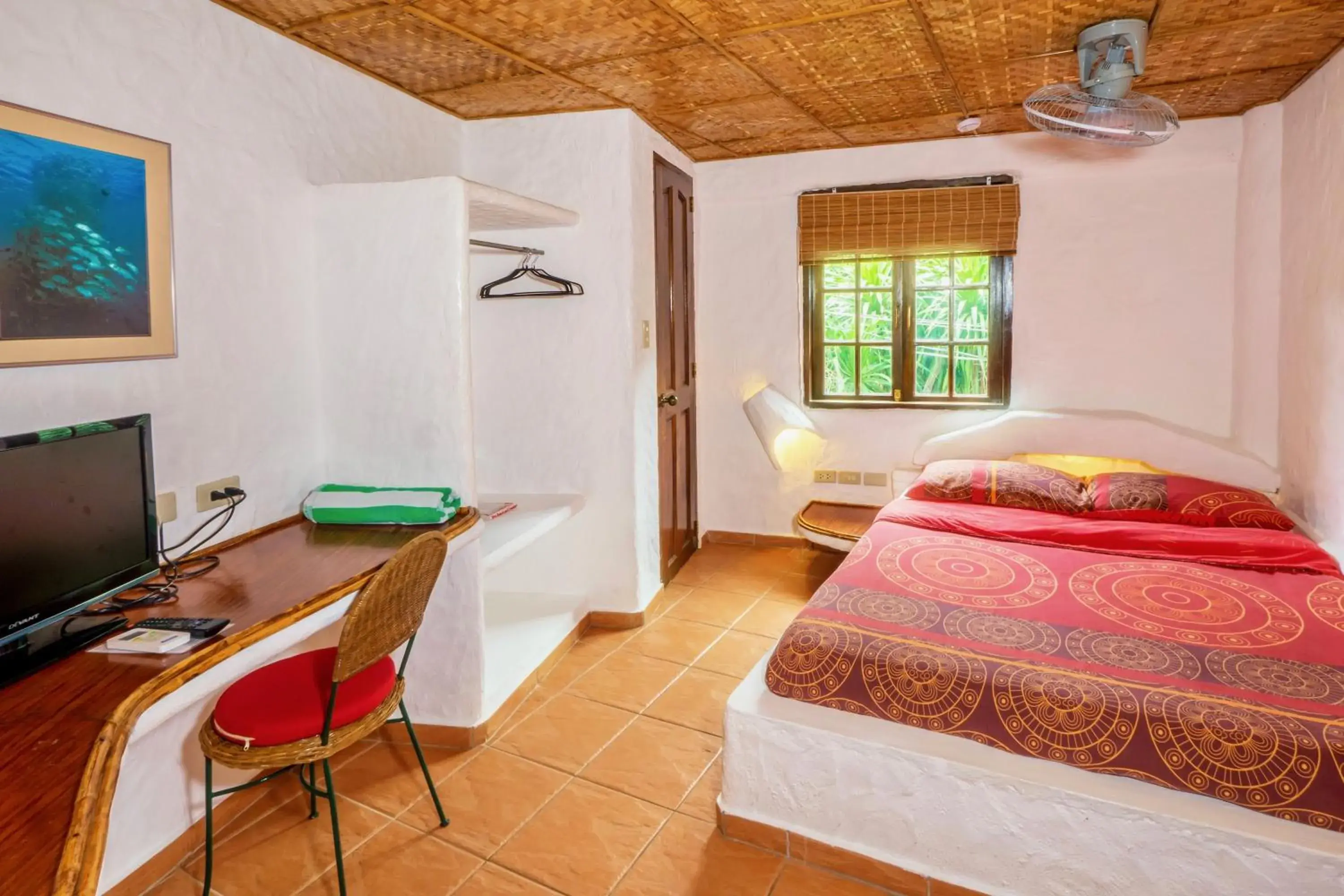 Junior Deluxe Room in Atlantis Dive Resort Puerto Galera Junior Deluxe Room in Atlantis Dive Resort Puerto Galera