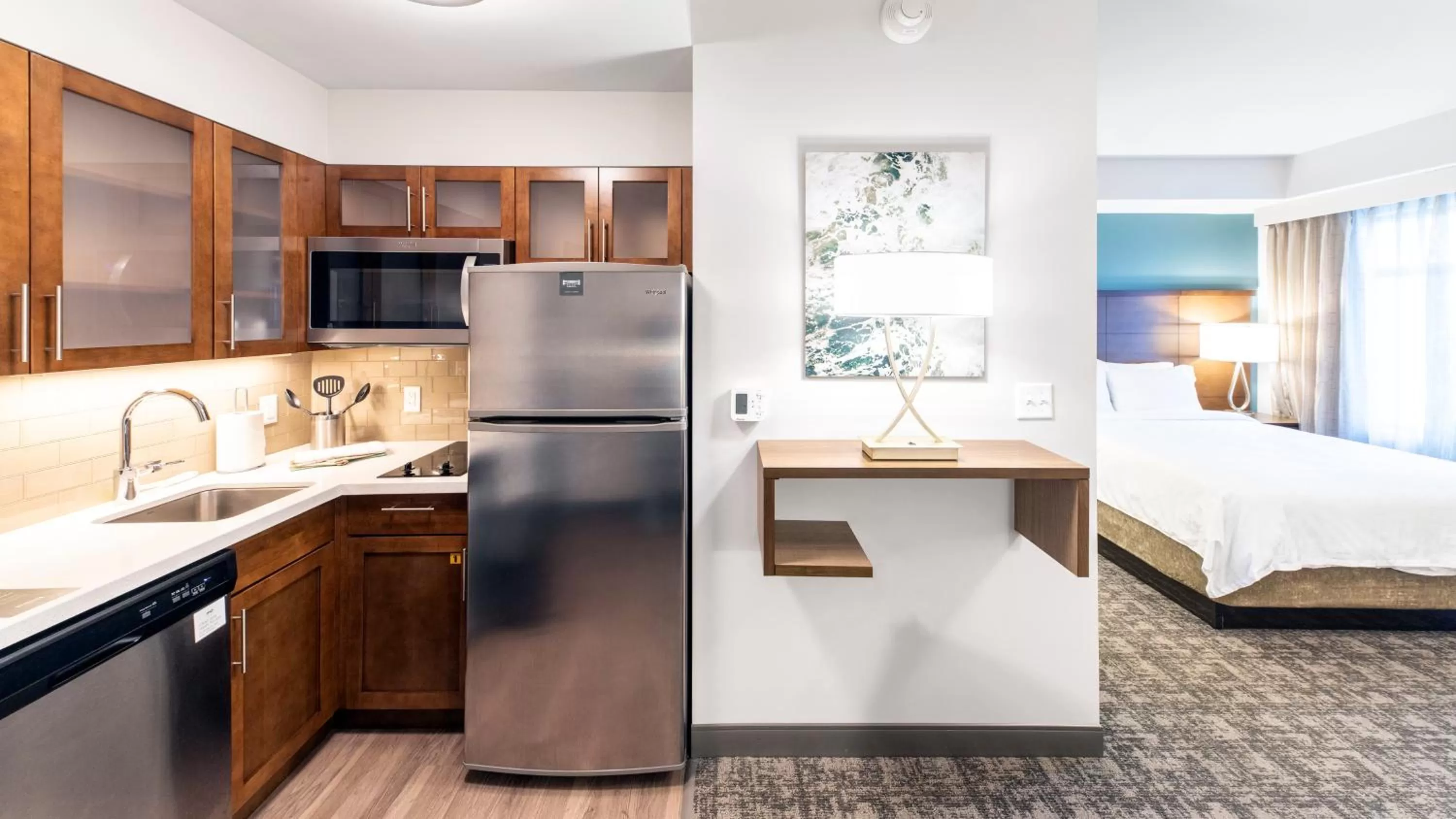Kitchen or kitchenette, Bed in Staybridge Suites - Naples - Marco Island by IHG