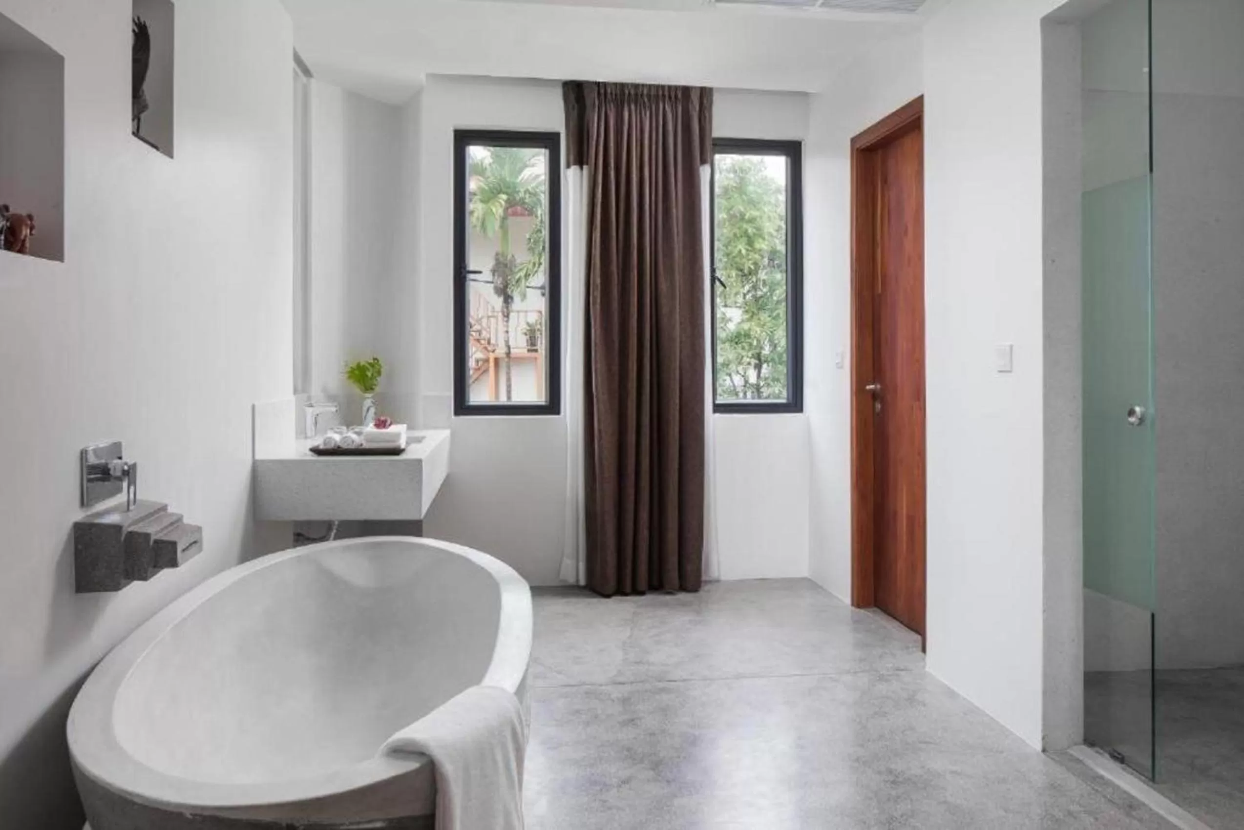 Bath in Siem Reap Palace Hotel & Spa