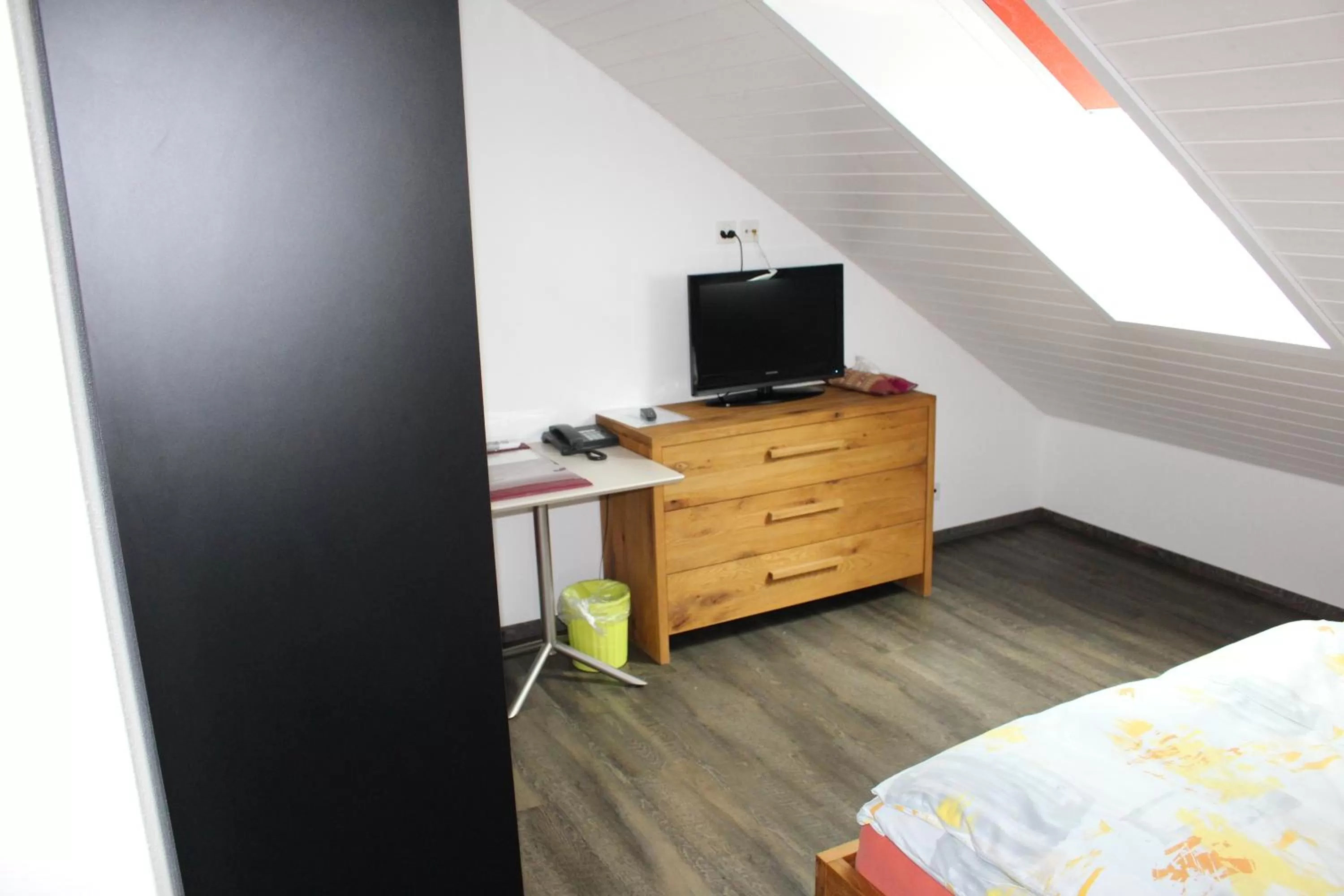 TV and multimedia in Hotel Schoenau