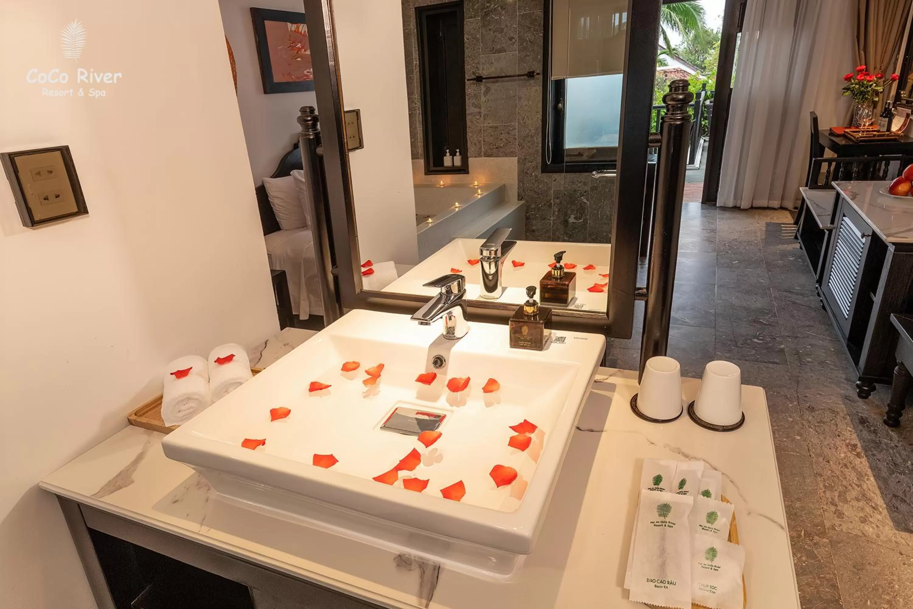 Bathroom in Hoi An Coco River Resort & Spa