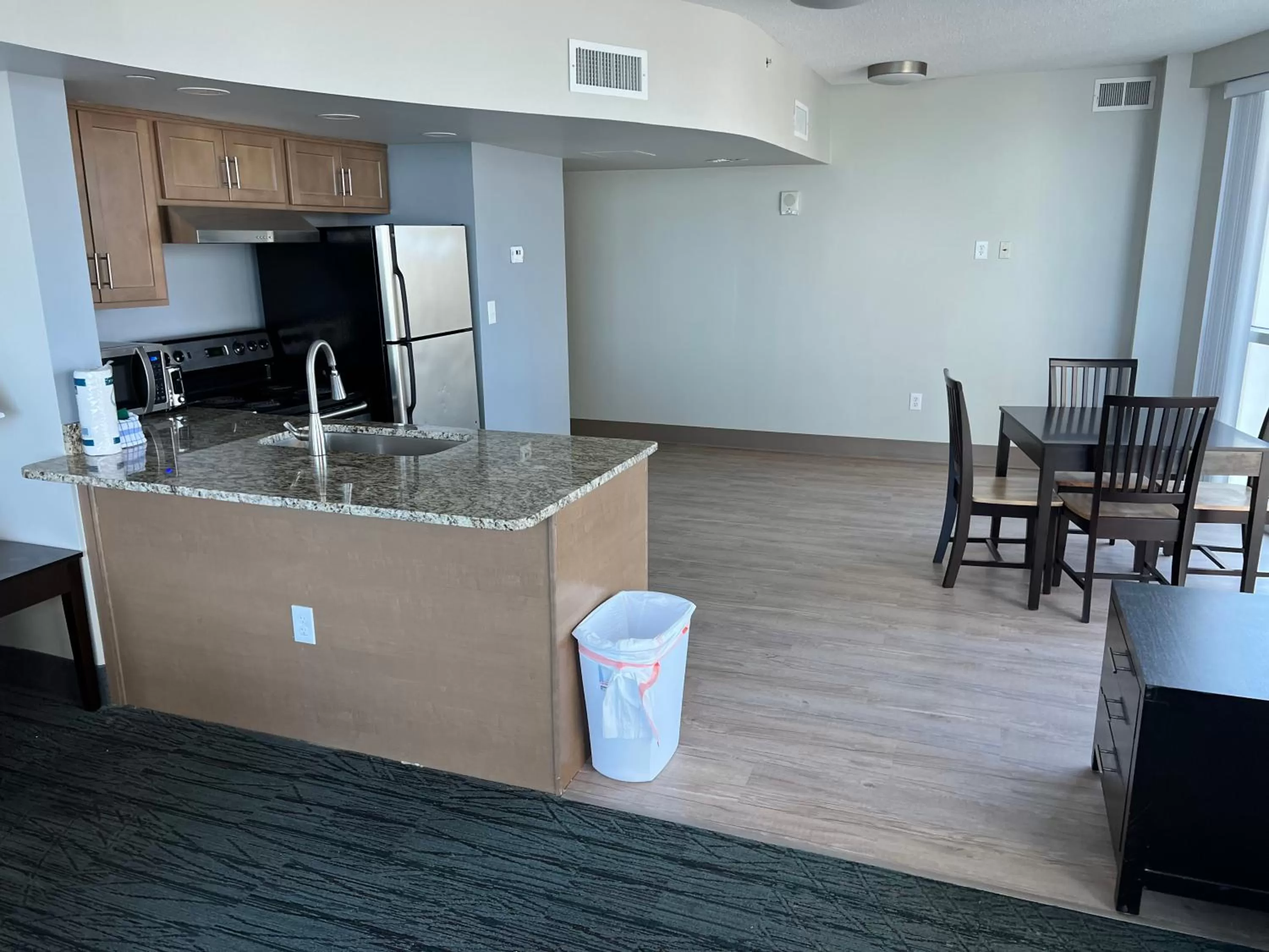 Kitchen or kitchenette, Kitchen/Kitchenette in Oceans One Resort