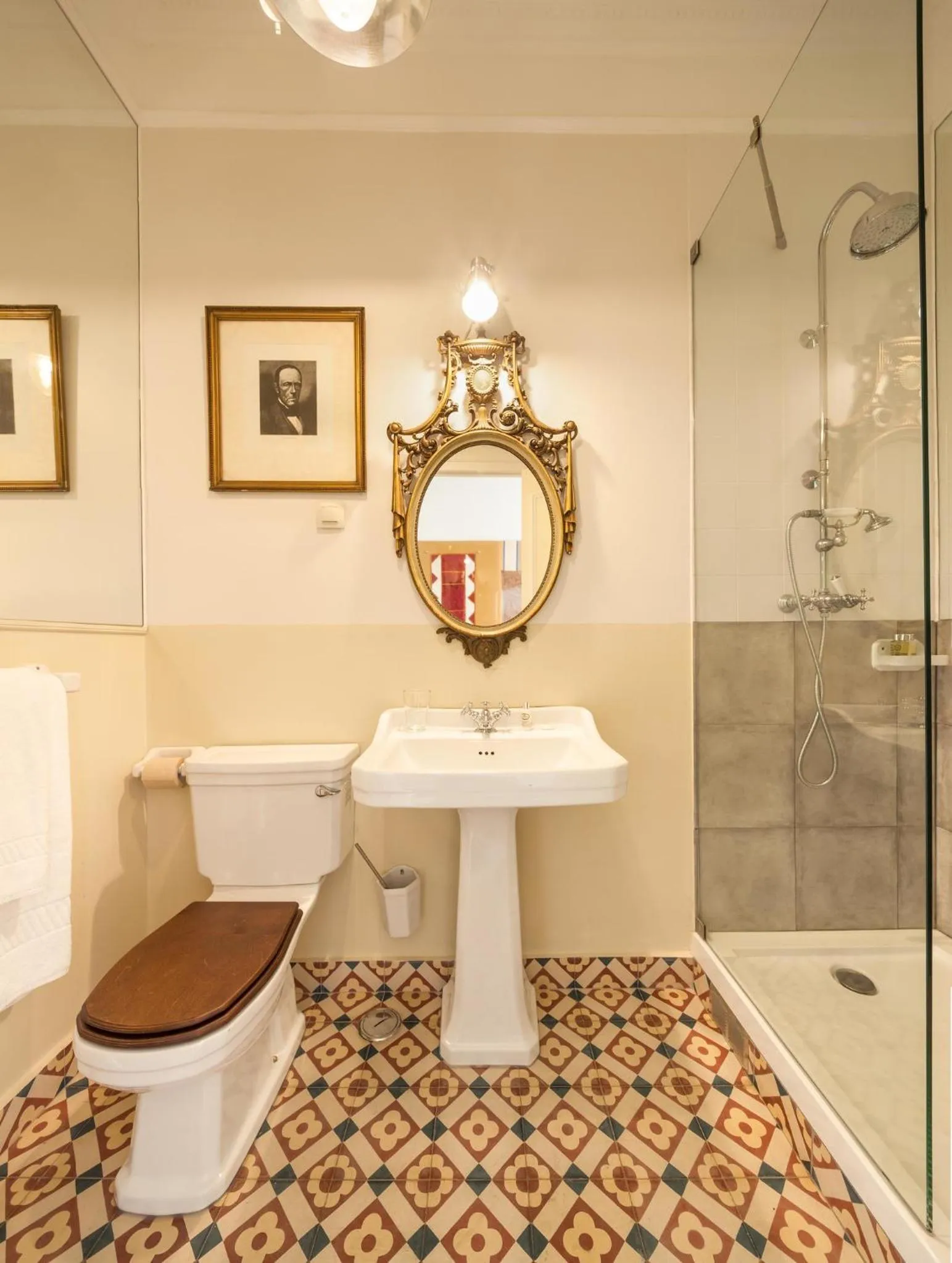 Bathroom in Independente Príncipe Real