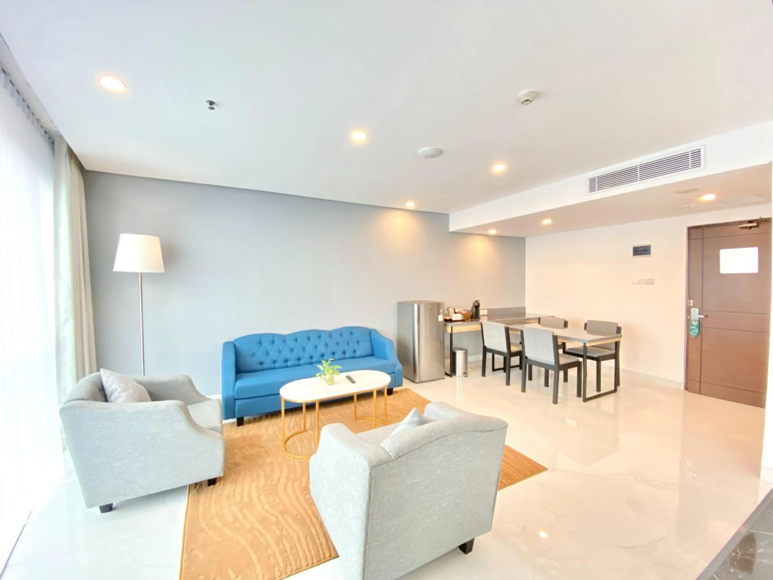 Living room in THE 1O1 Malang OJ