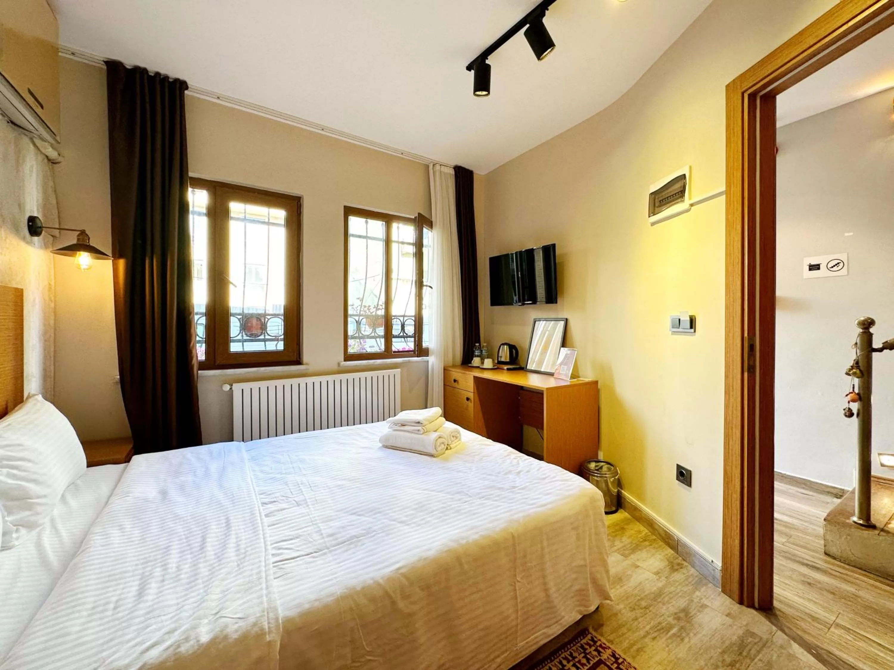 Bed in Sultan Pier Hotel