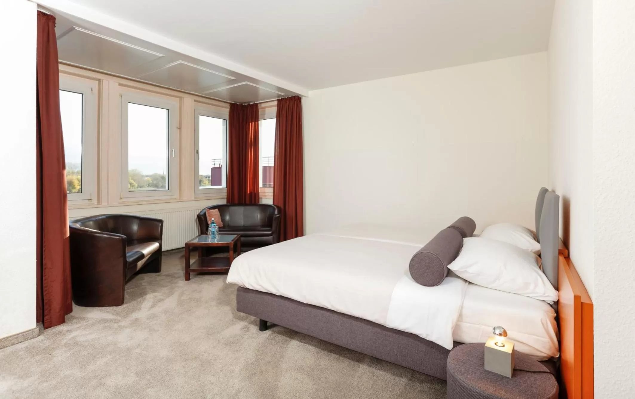 Bed in Hotel am Rhein