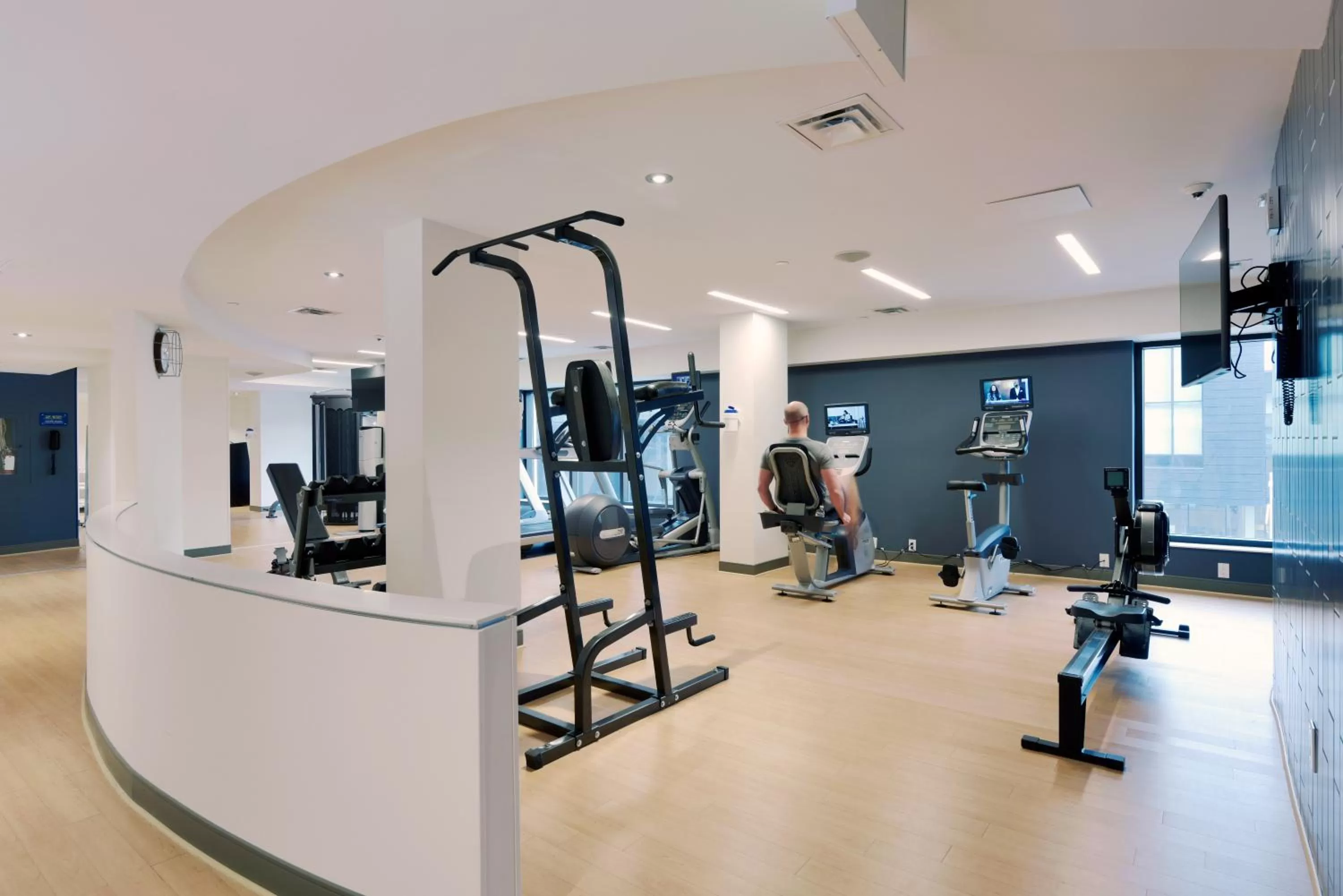 Fitness centre/facilities in Novotel Ottawa City Centre Hotel