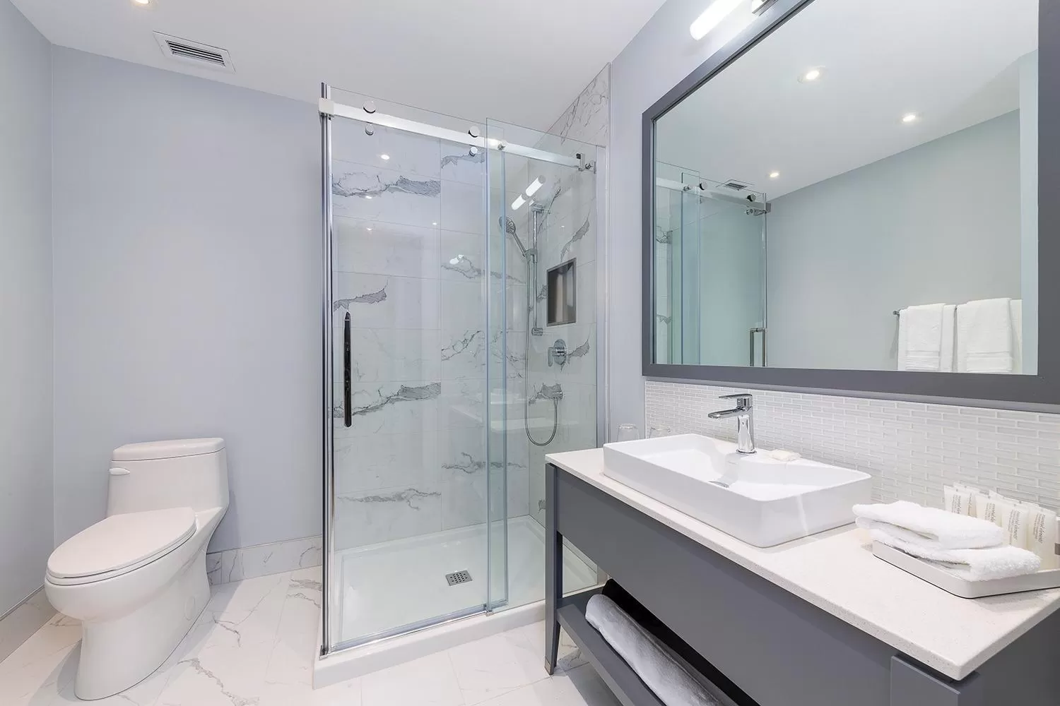 Bathroom in Maison Otis