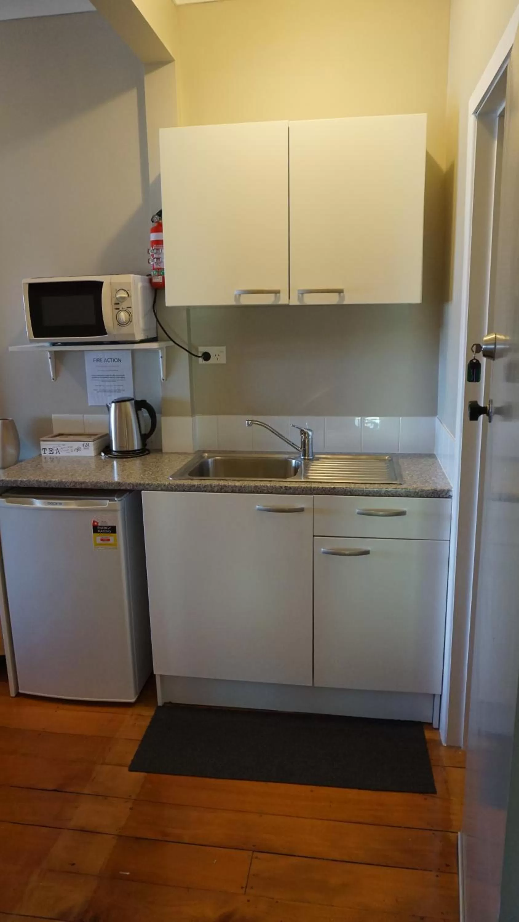 Nana Glads Beachfront Accommodation