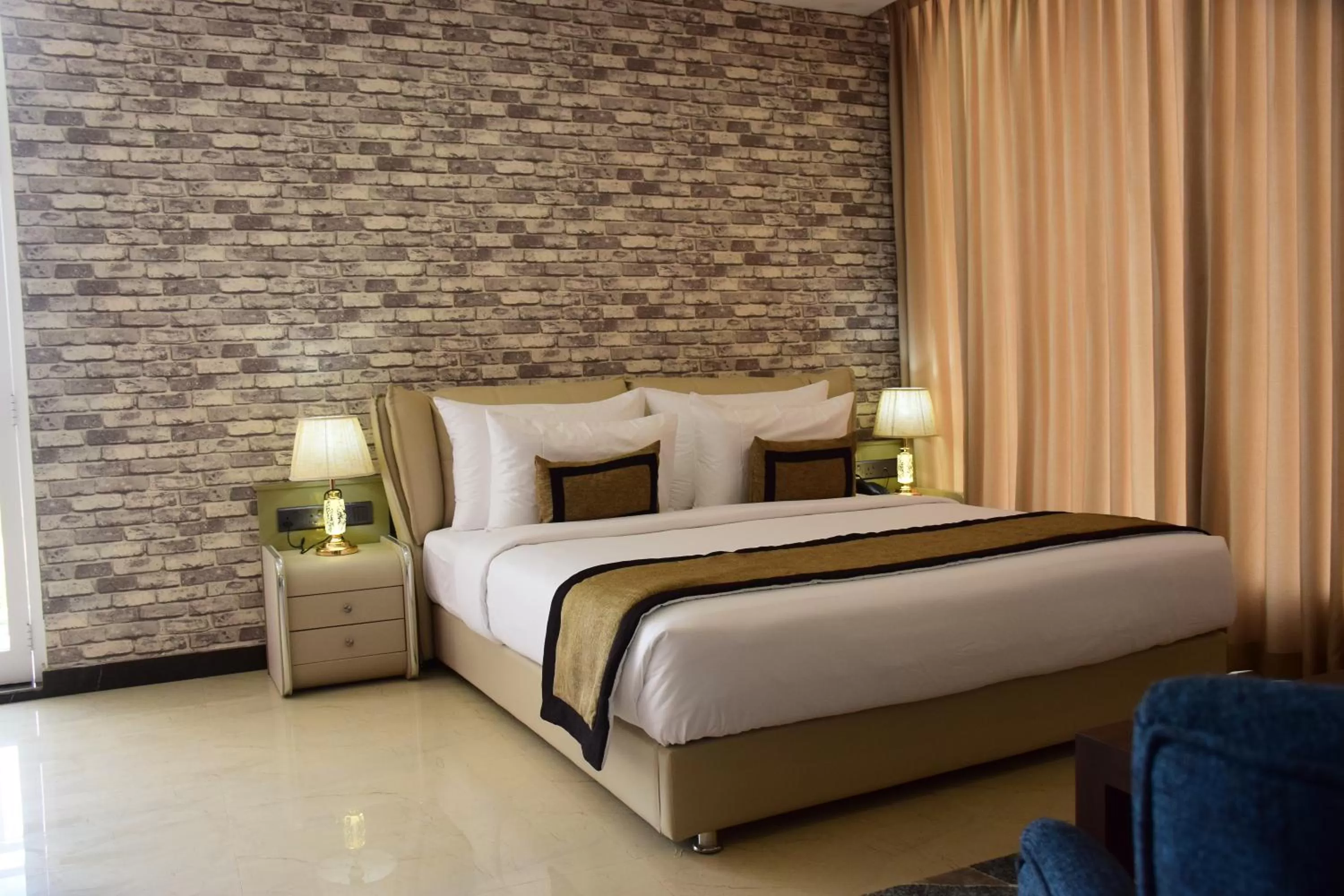 Bed in Ruvisha Beach Hotel